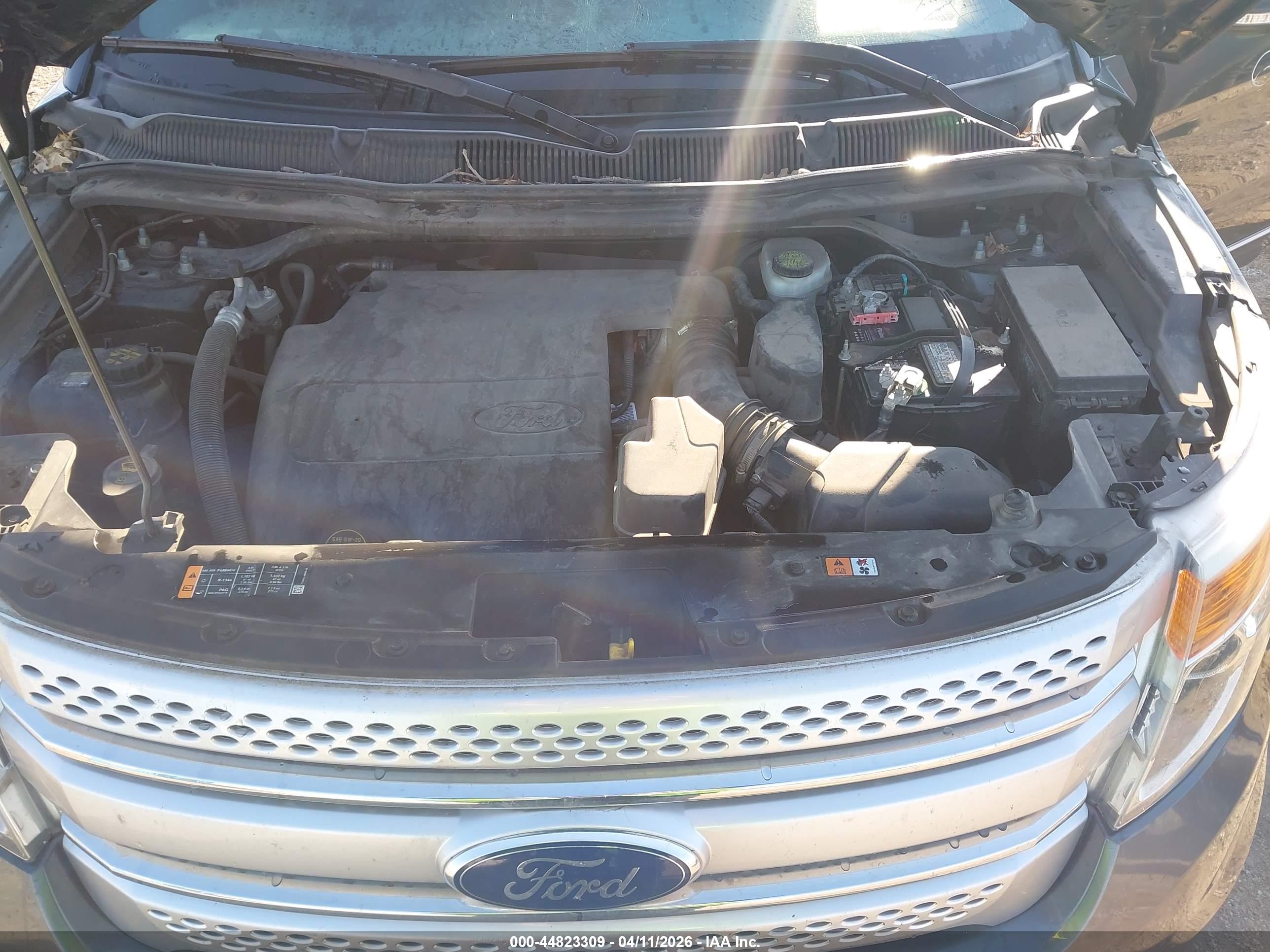 FORD EXPLORER image 10