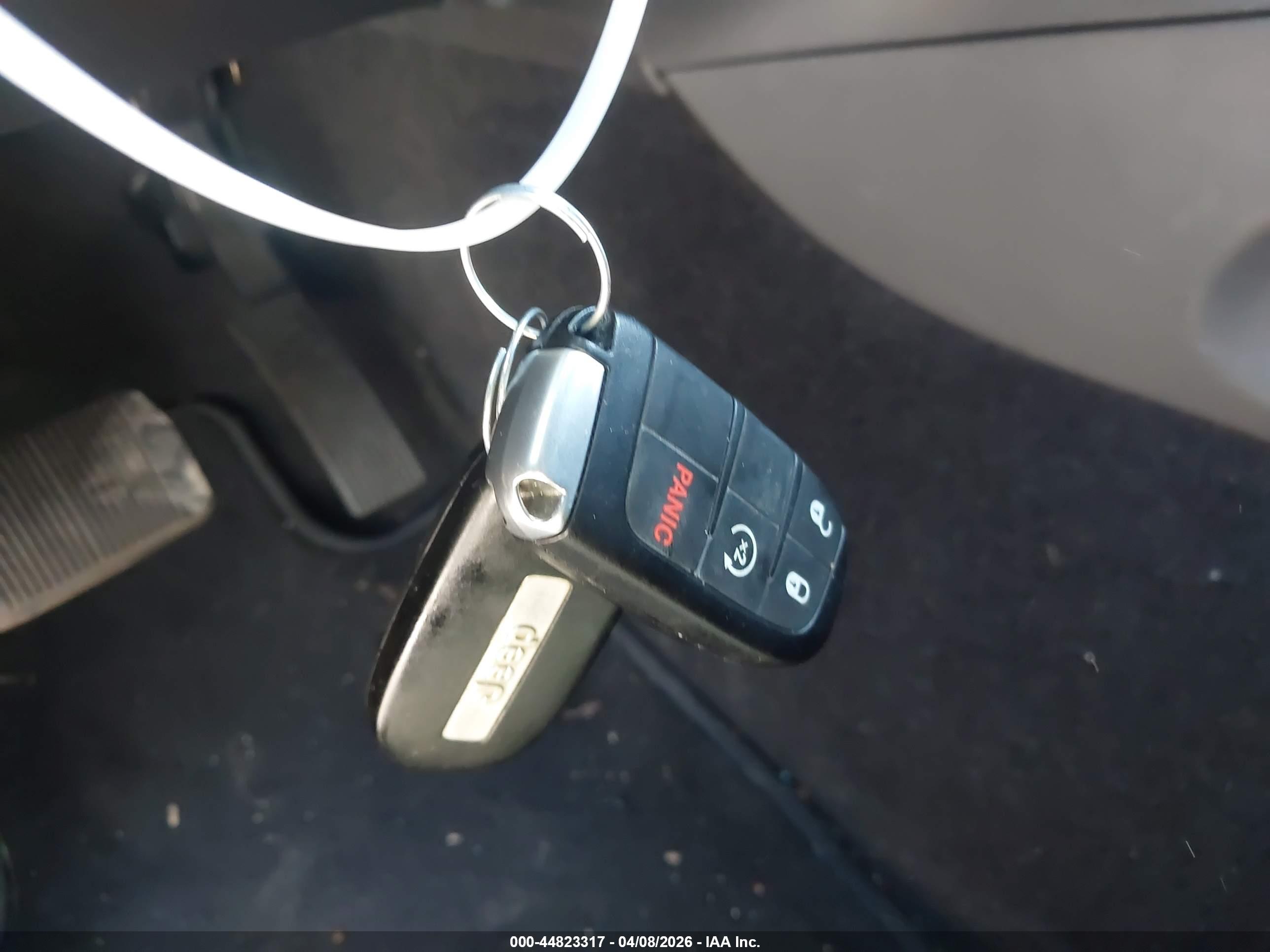 JEEP GRAND image 11