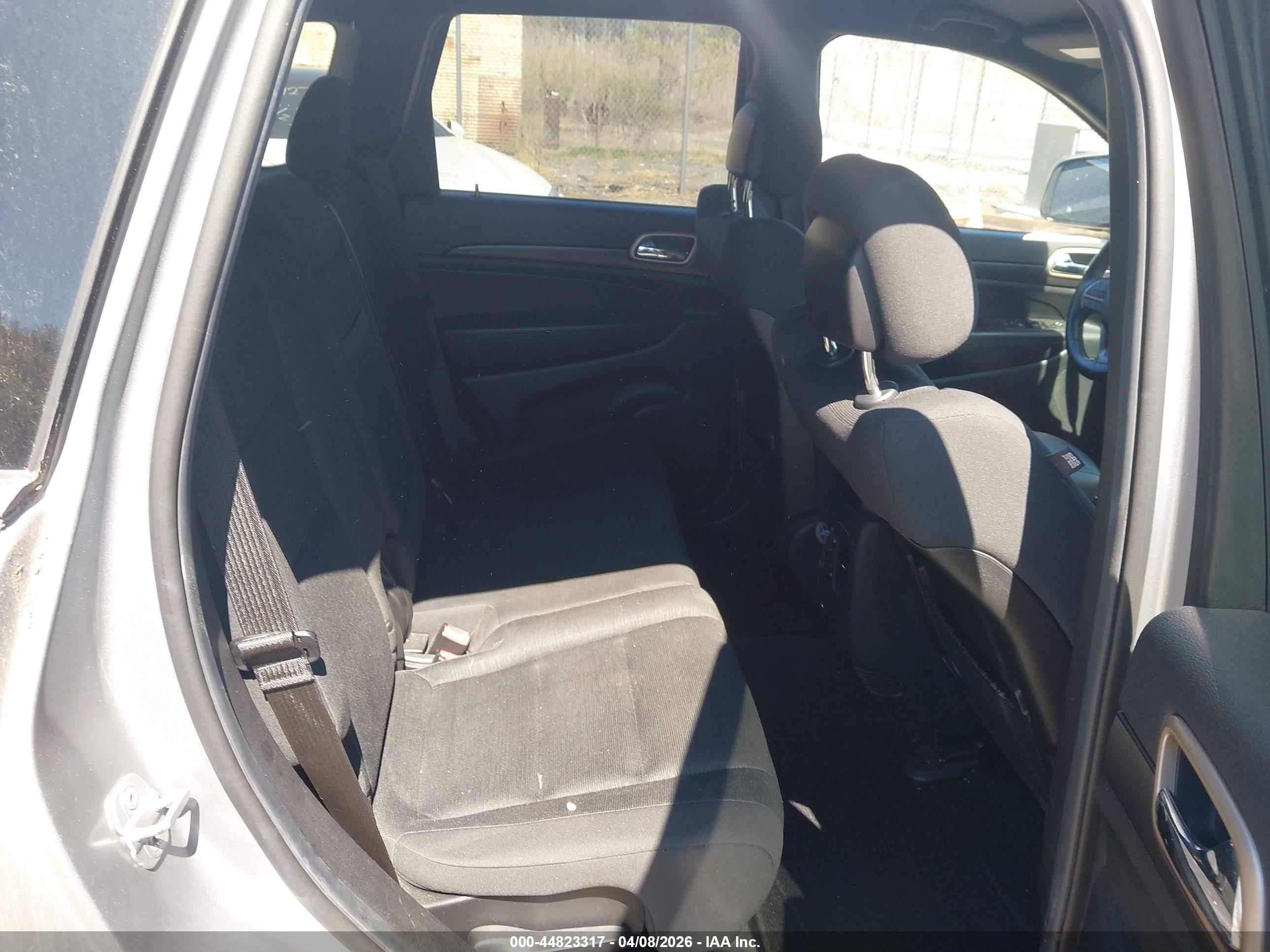 JEEP GRAND image 8