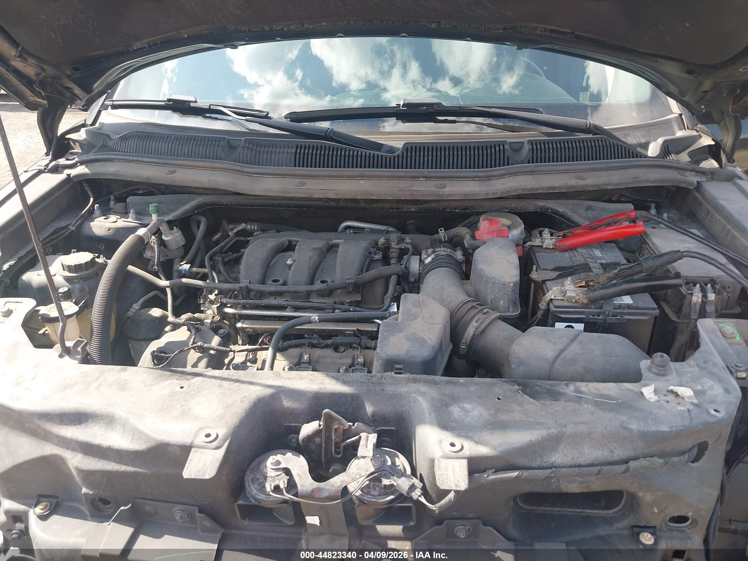 FORD EXPLORER image 10