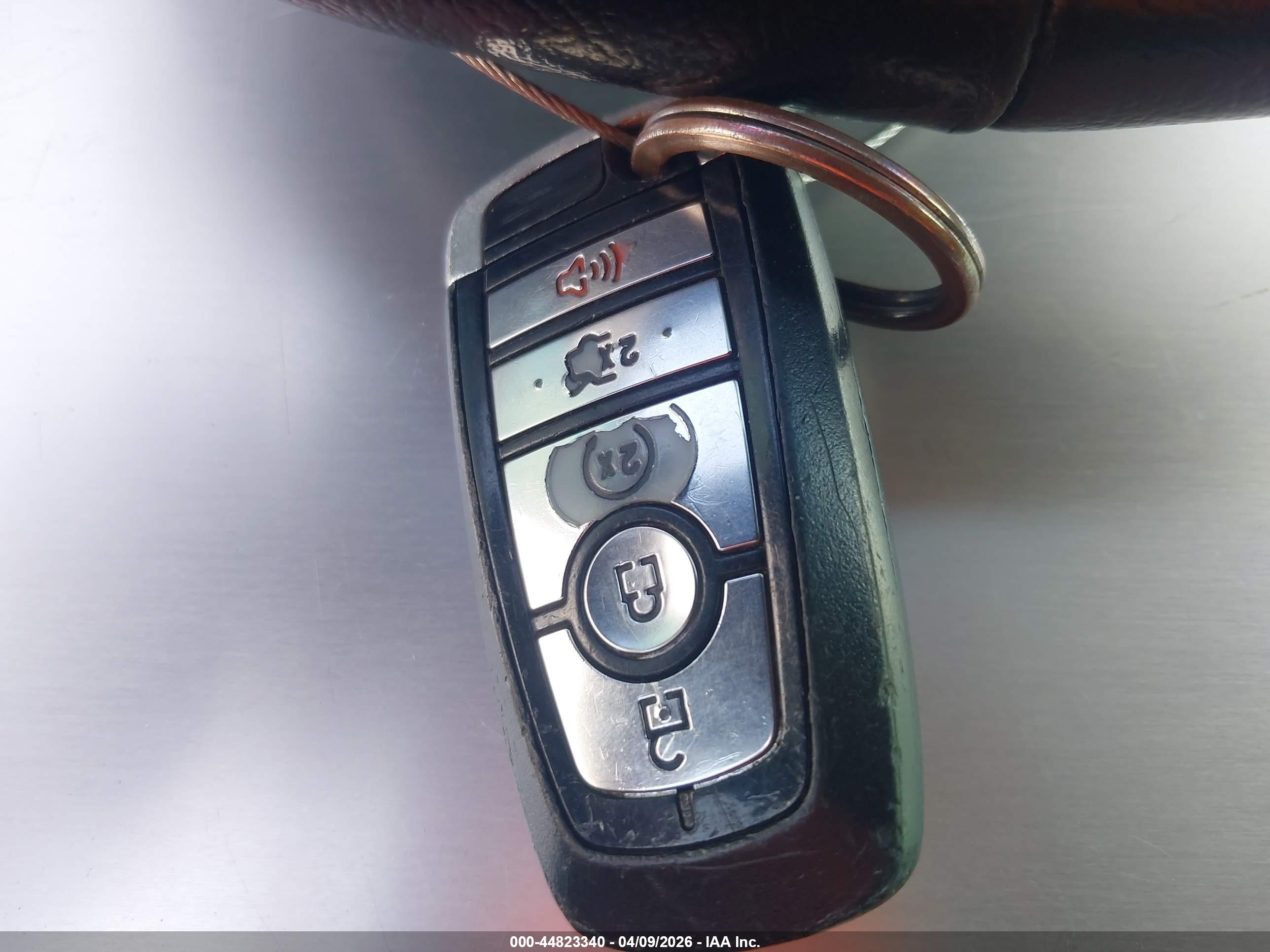 FORD EXPLORER image 11