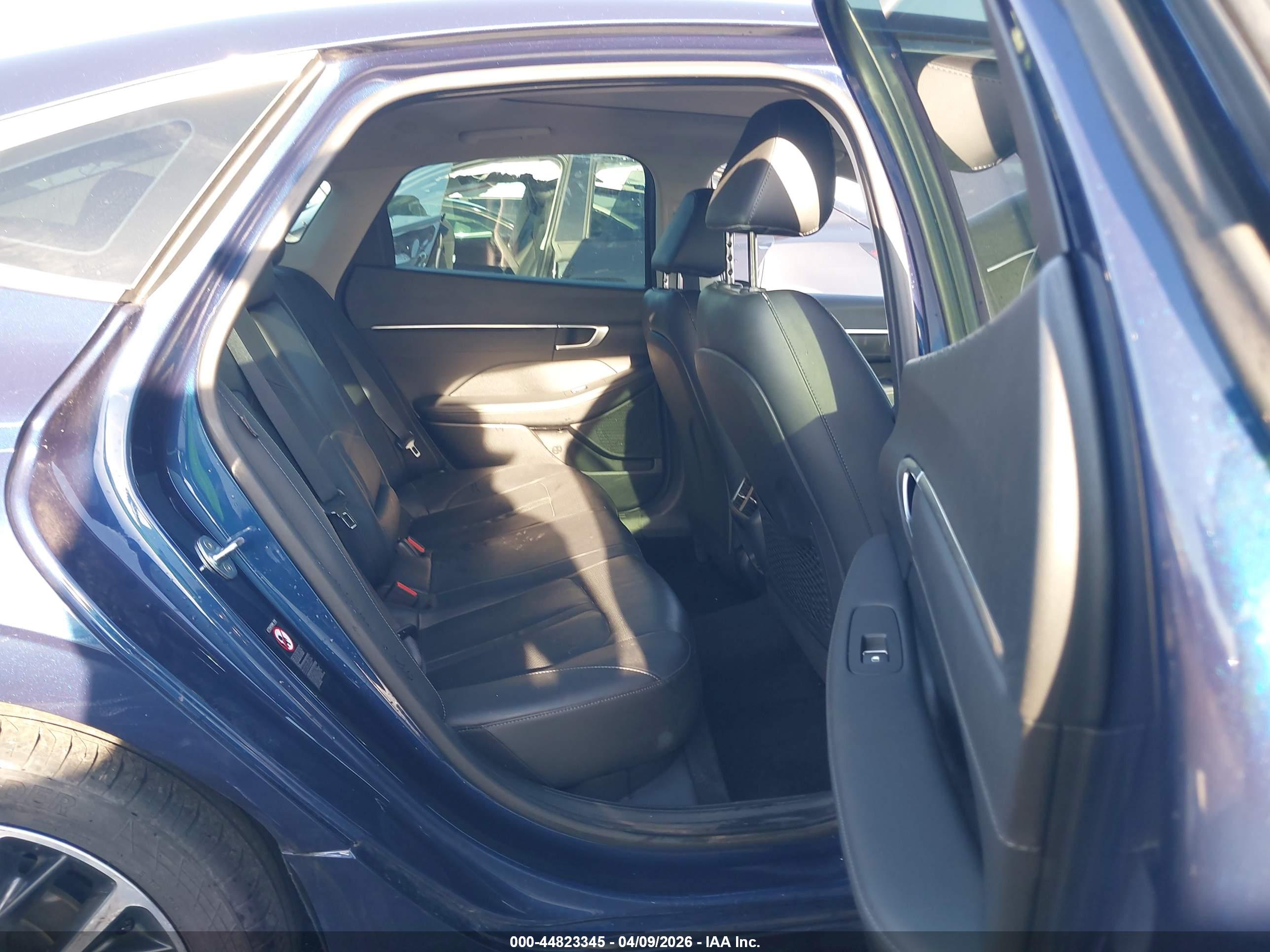 HYUNDAI SONATA image 8