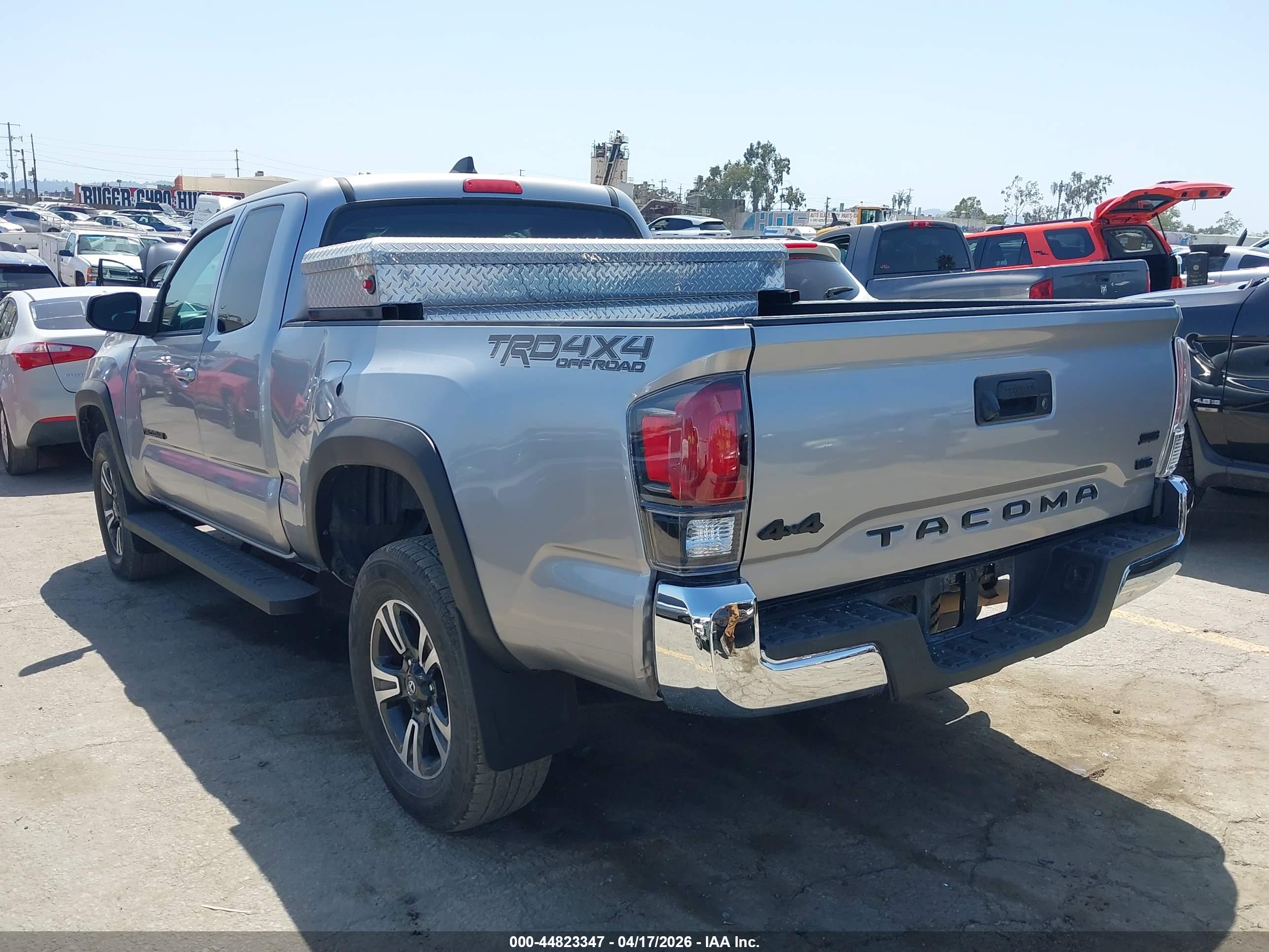 TOYOTA TACOMA image 3
