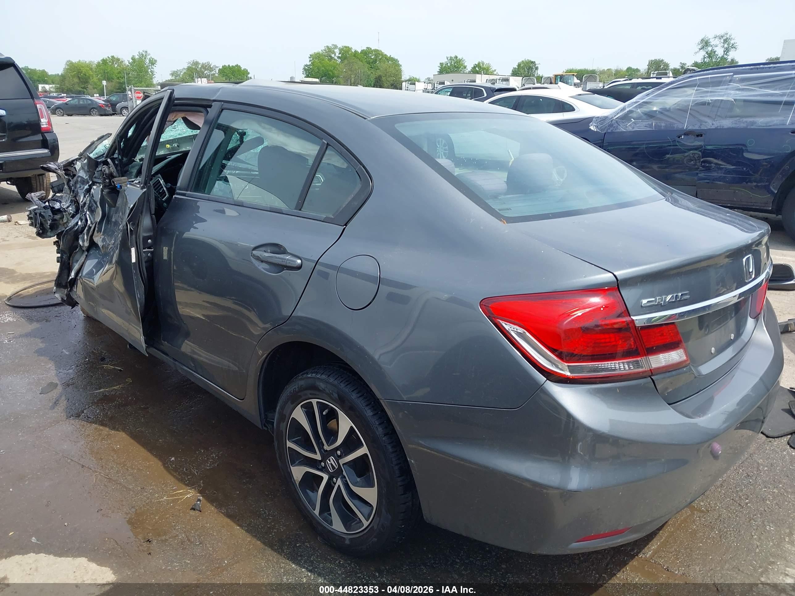 HONDA CIVIC image 3