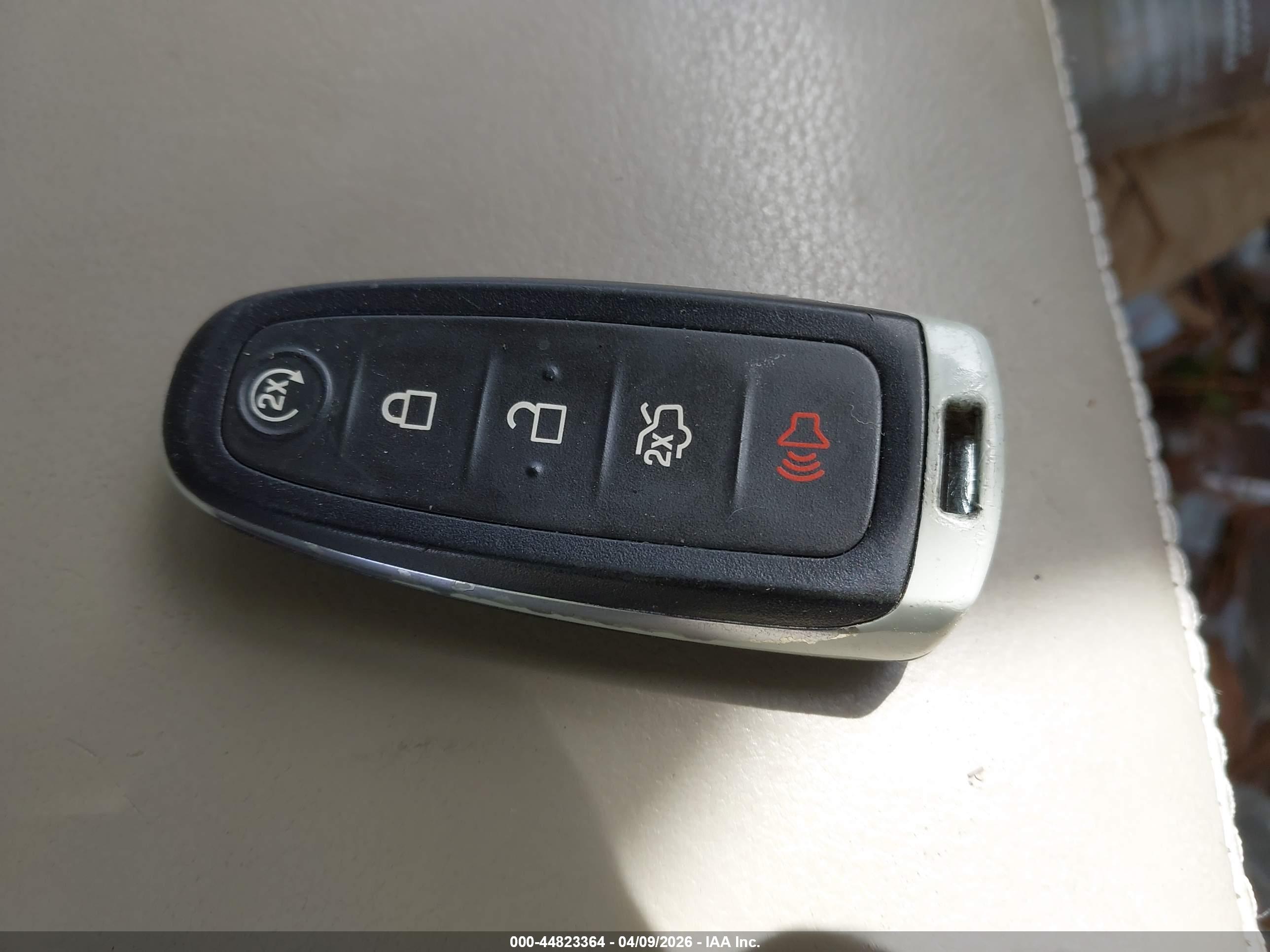 FORD ESCAPE image 11