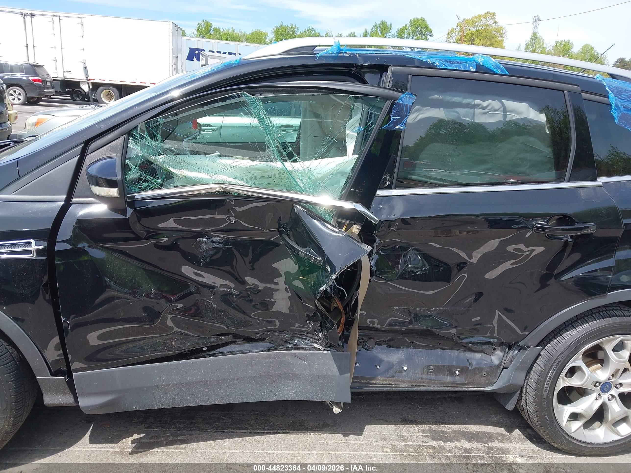 FORD ESCAPE image 6