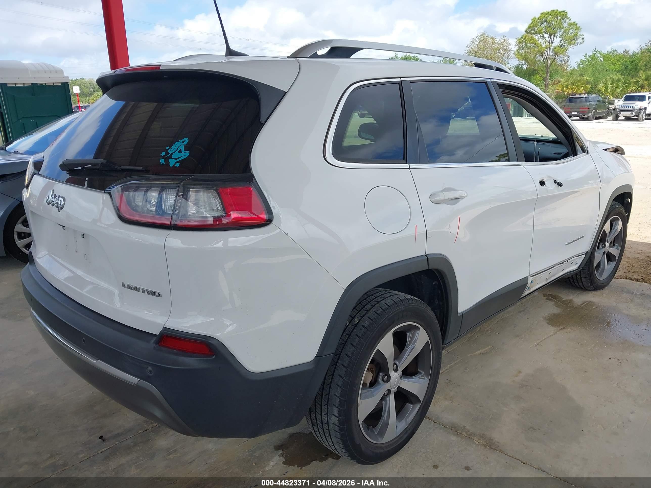 JEEP CHEROKEE image 4
