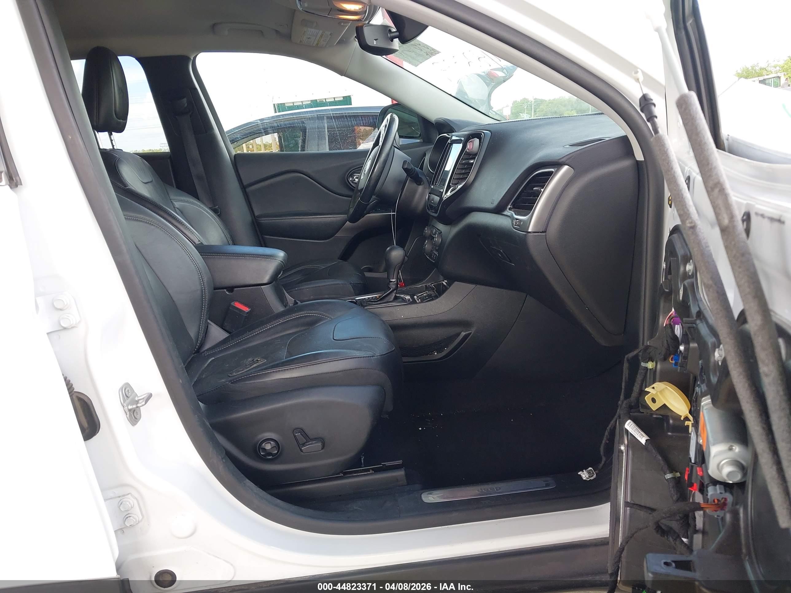 JEEP CHEROKEE image 5