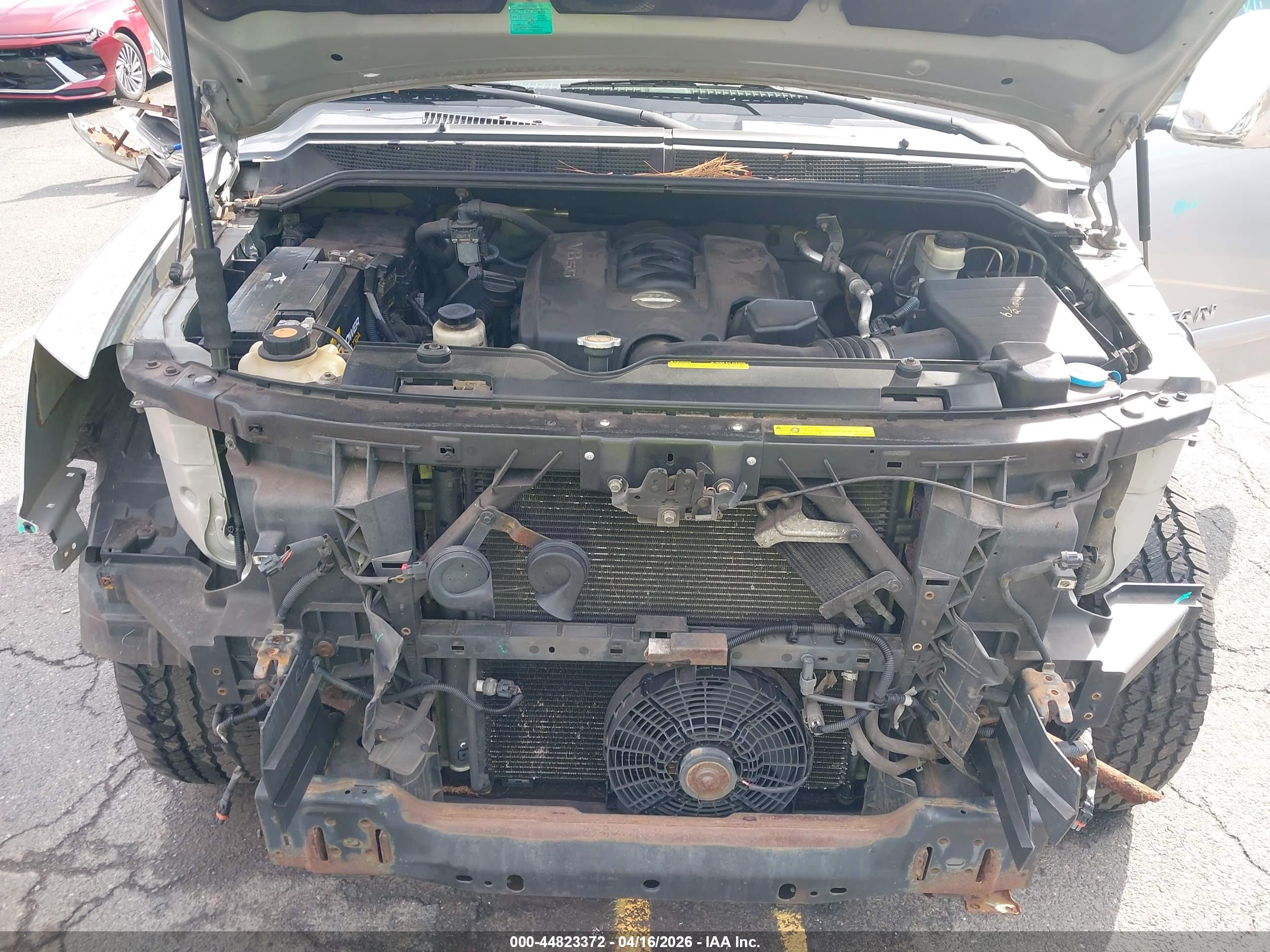 NISSAN TITAN image 10