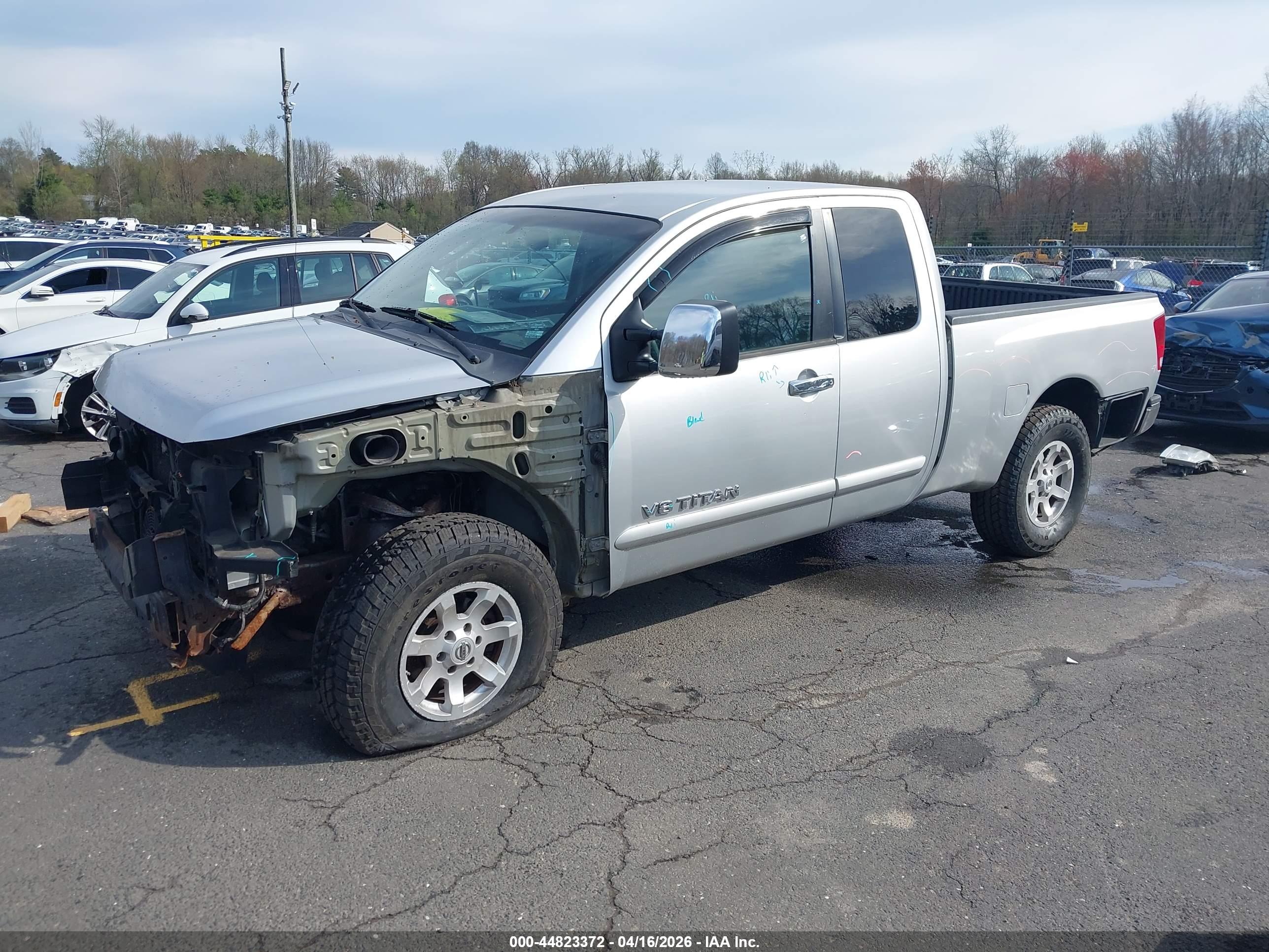 NISSAN TITAN image 2