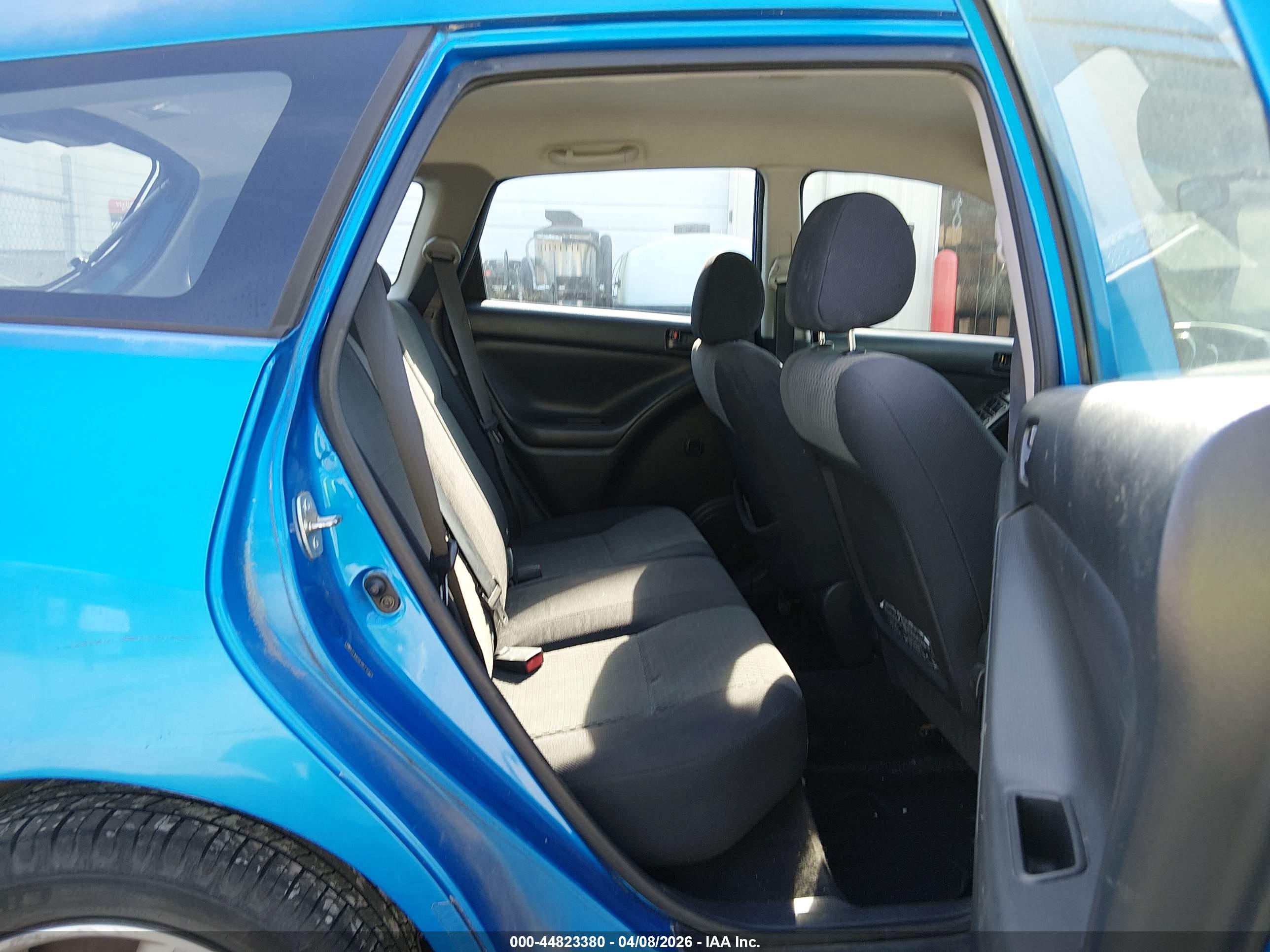 TOYOTA MATRIX image 8