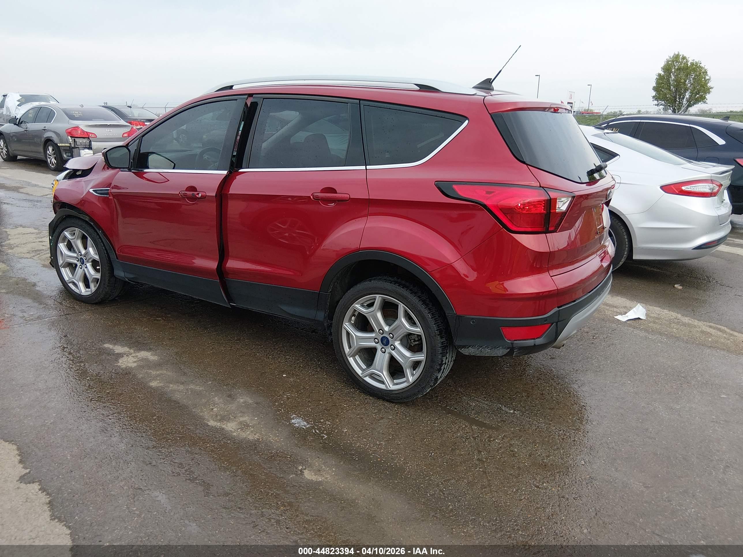 FORD ESCAPE image 3