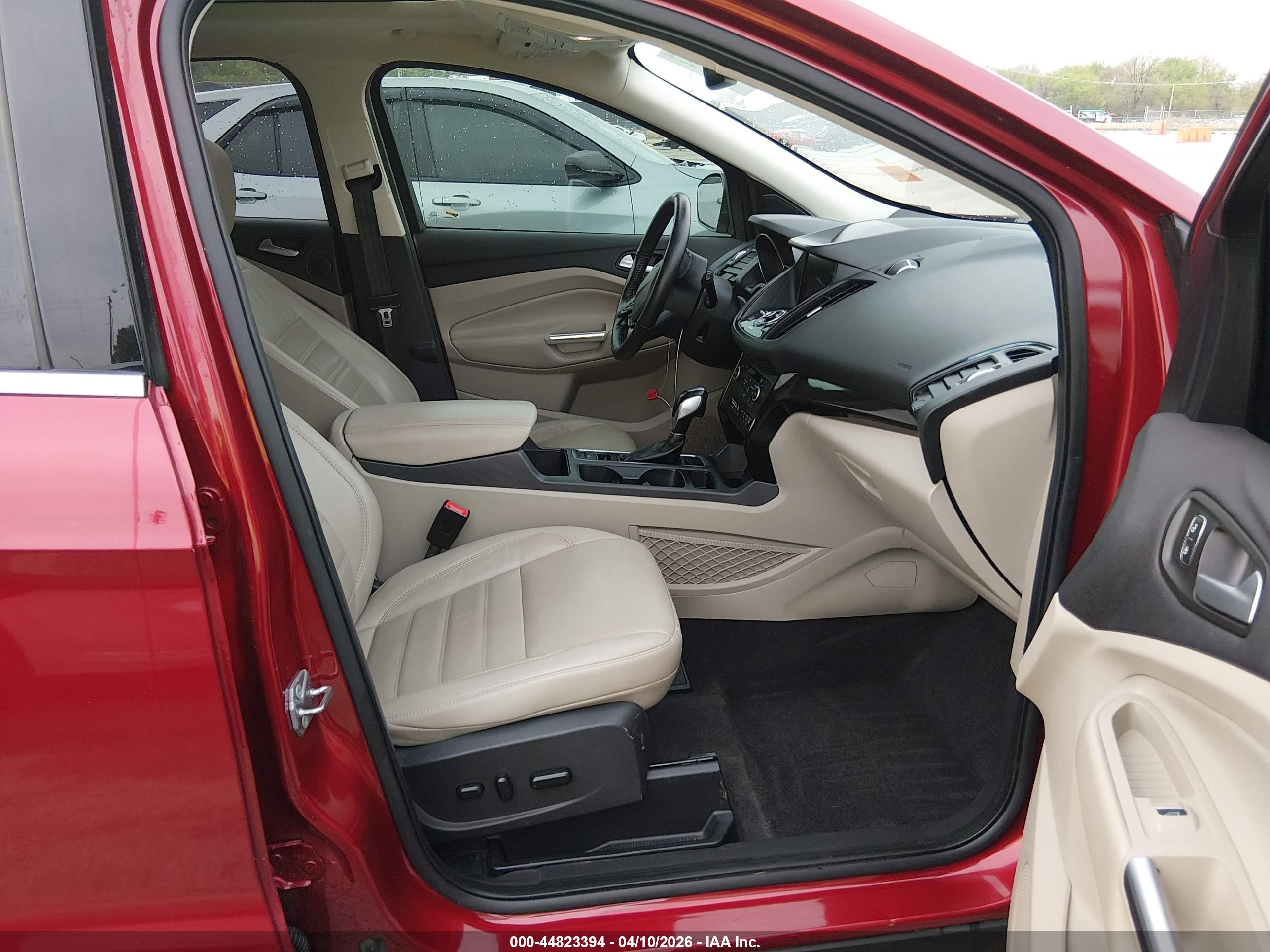 FORD ESCAPE image 5