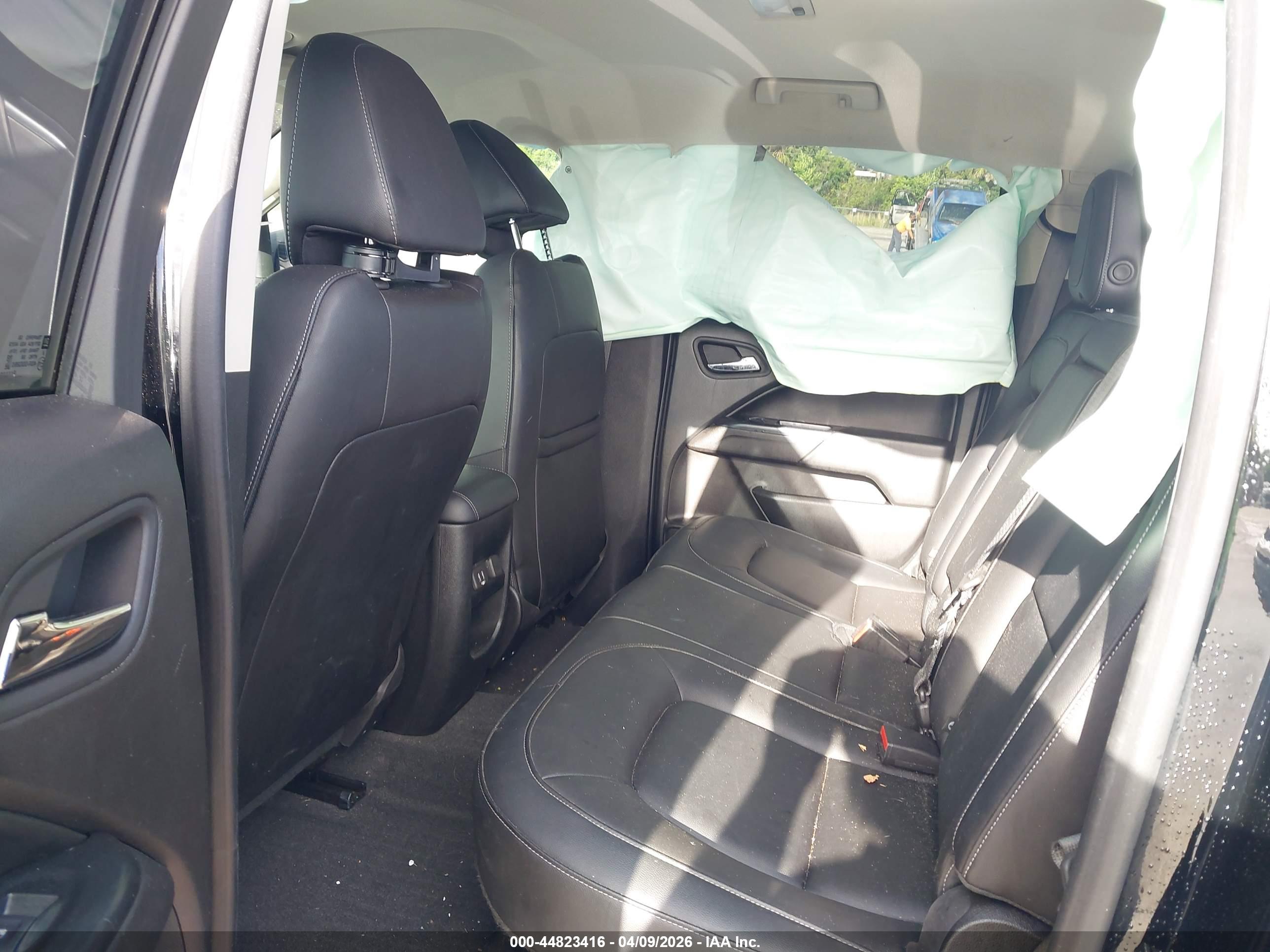 CHEVROLET COLORADO image 8