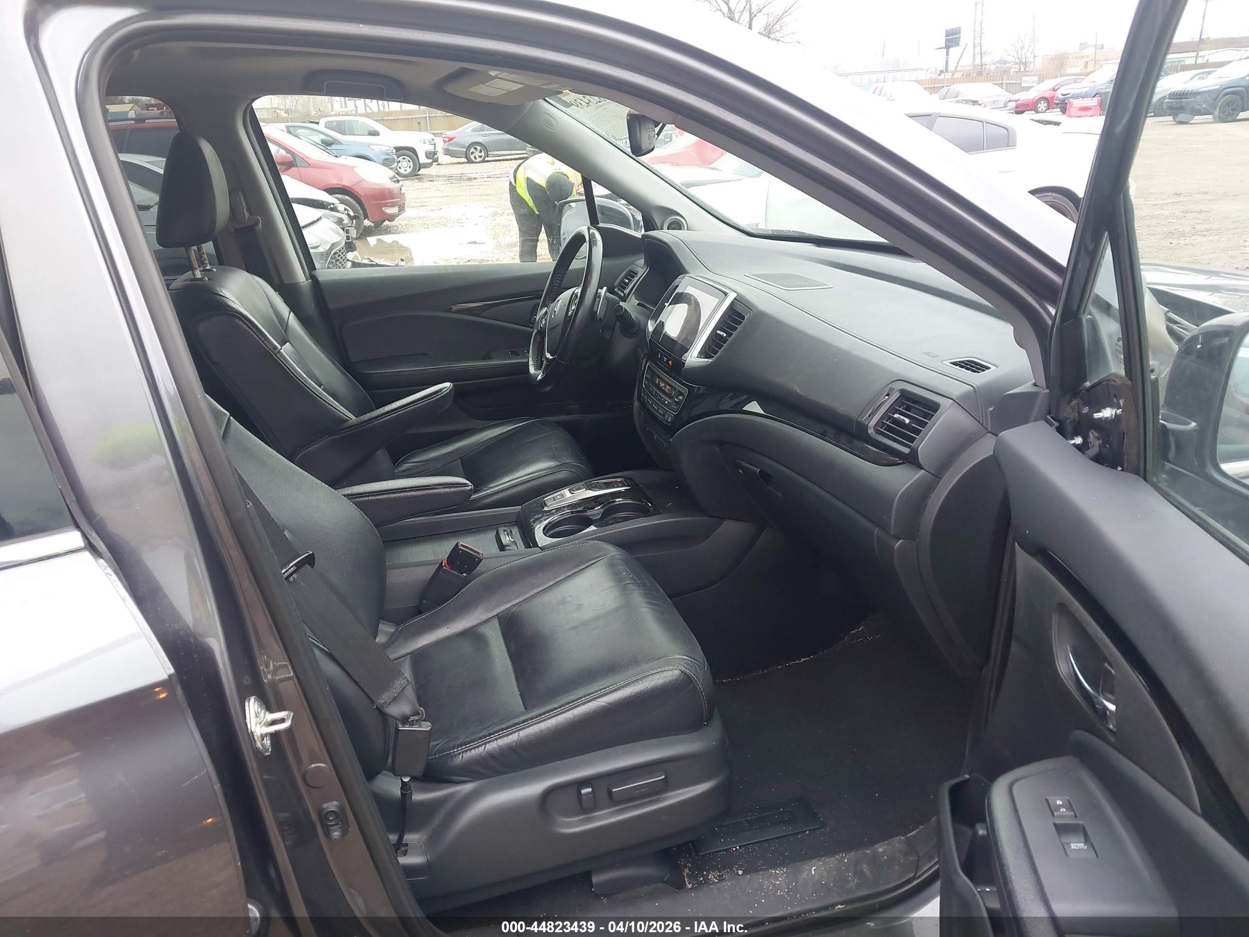 HONDA PILOT image 5
