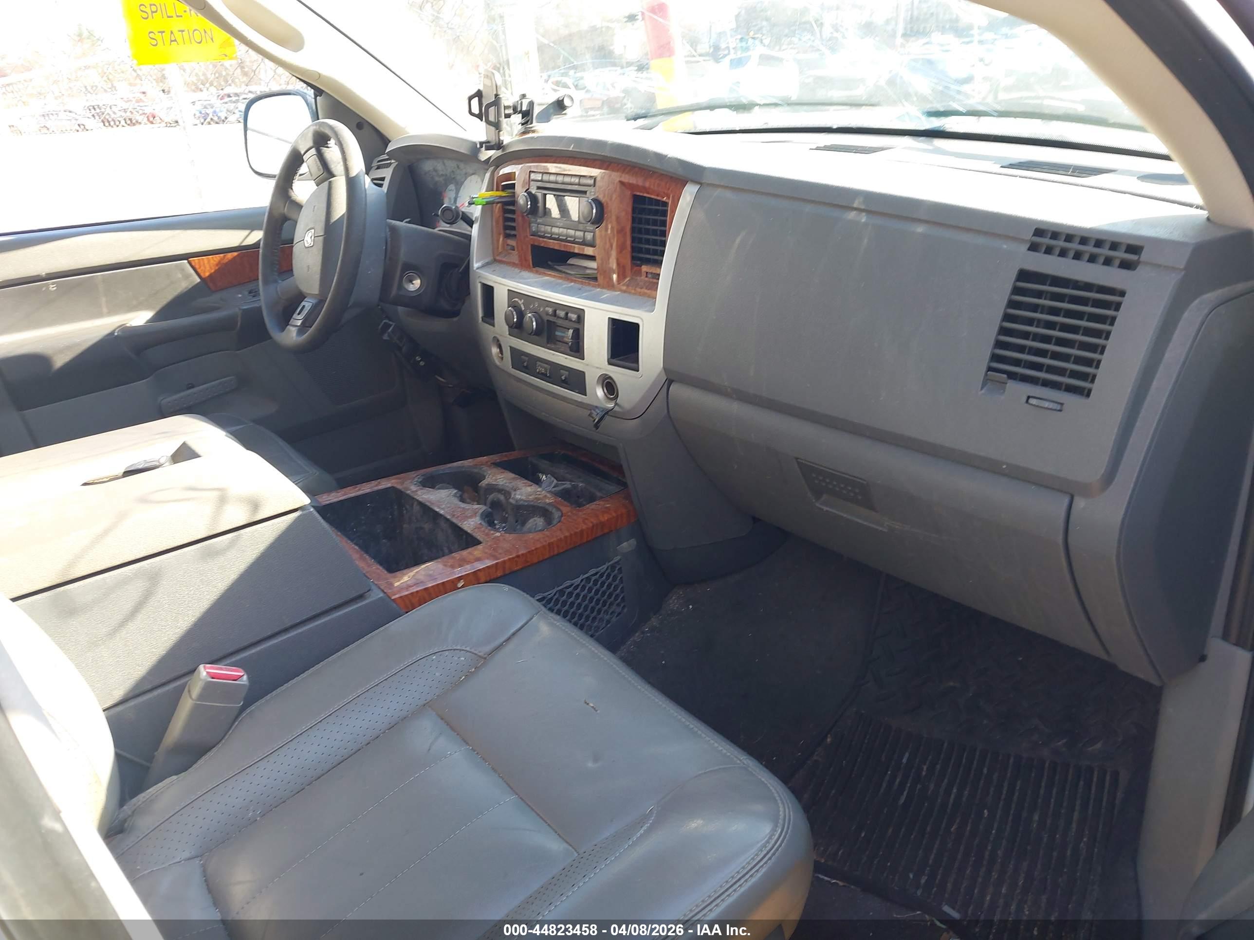 DODGE RAM image 5