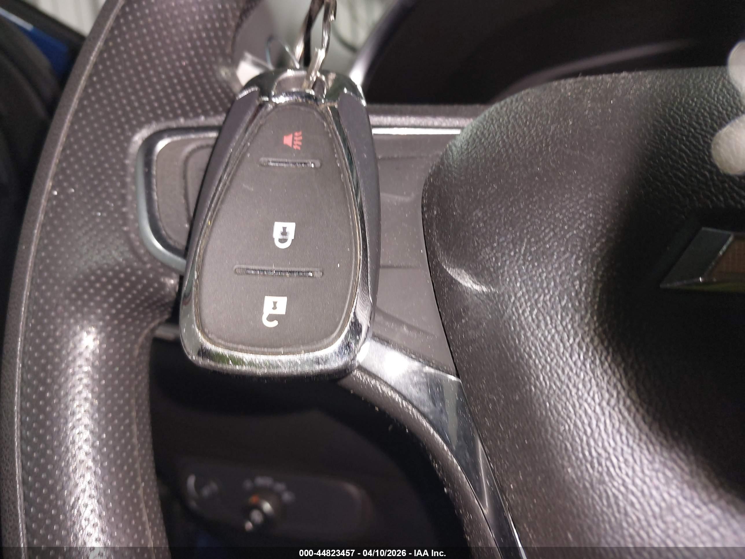 CHEVROLET EQUINOX image 11