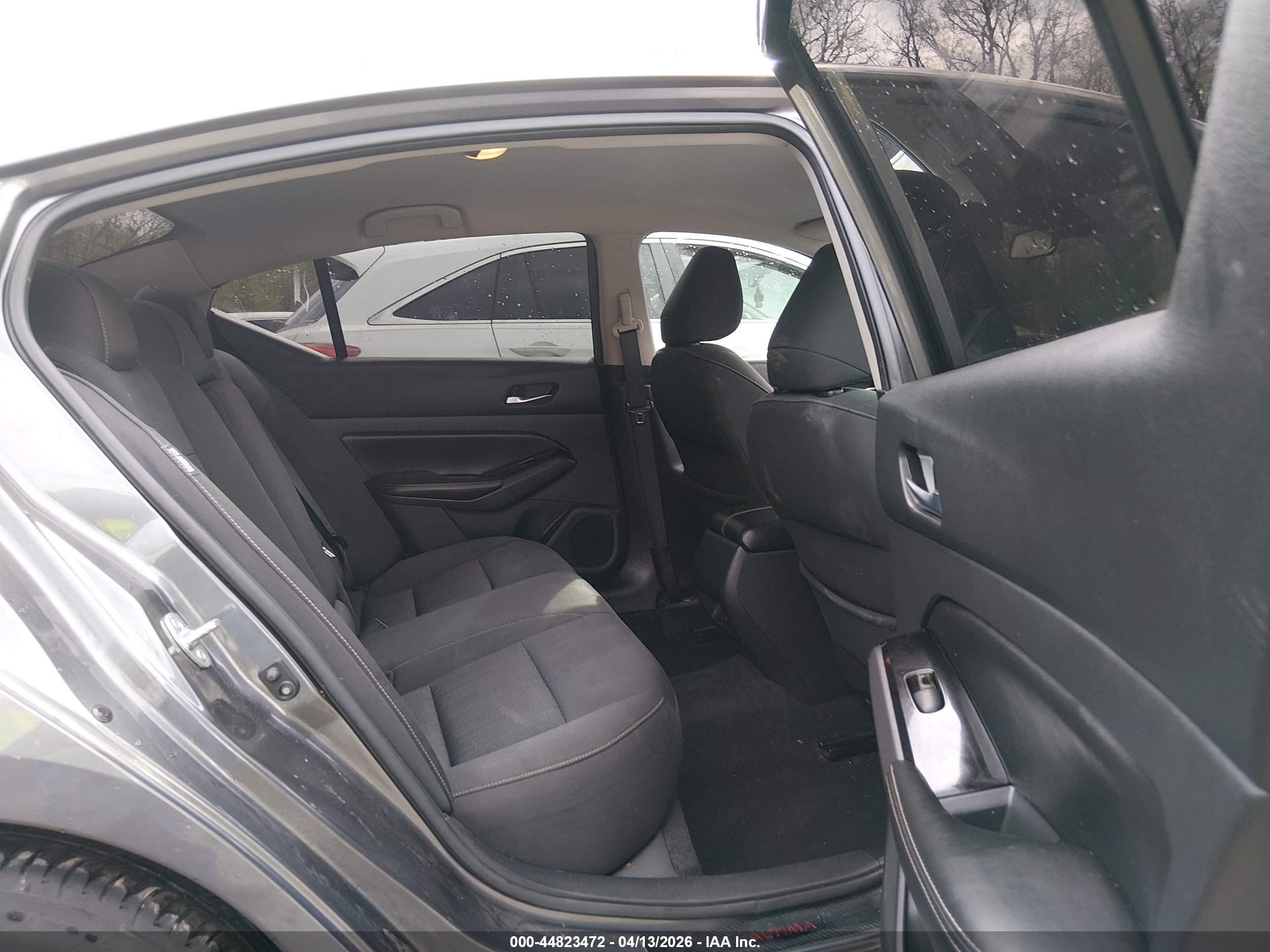 NISSAN ALTIMA image 8