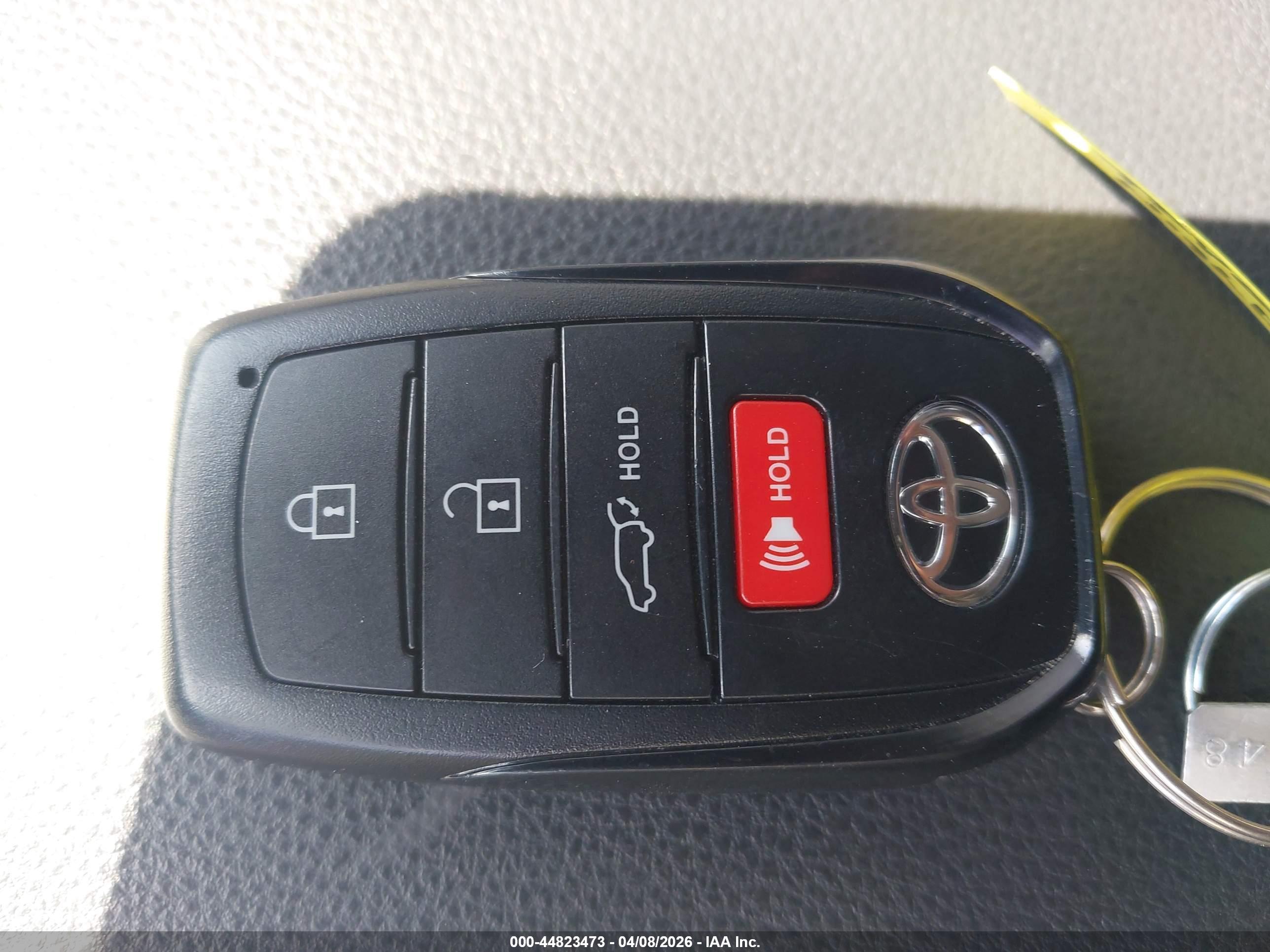 TOYOTA GRAND image 11