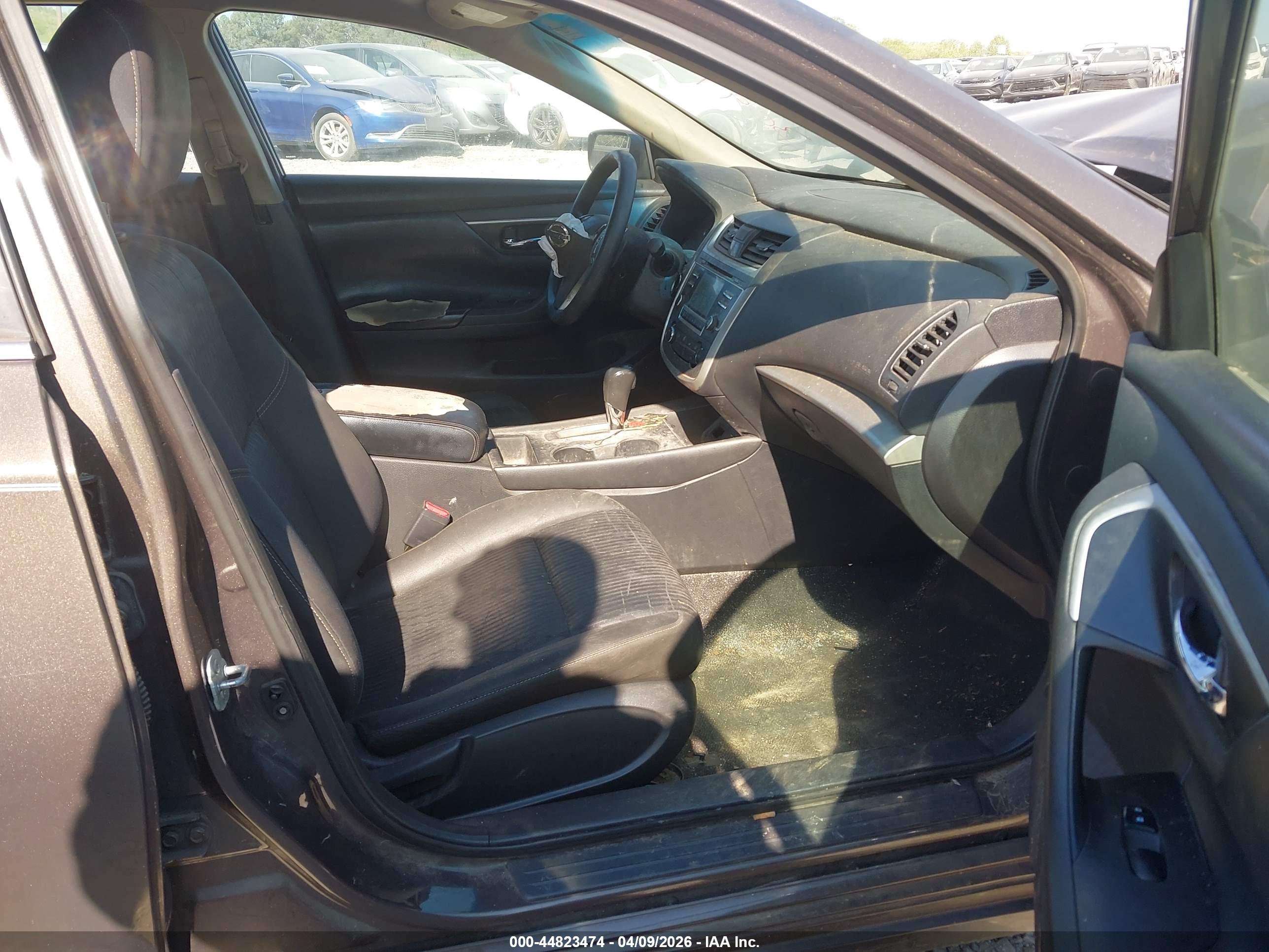 NISSAN ALTIMA image 5