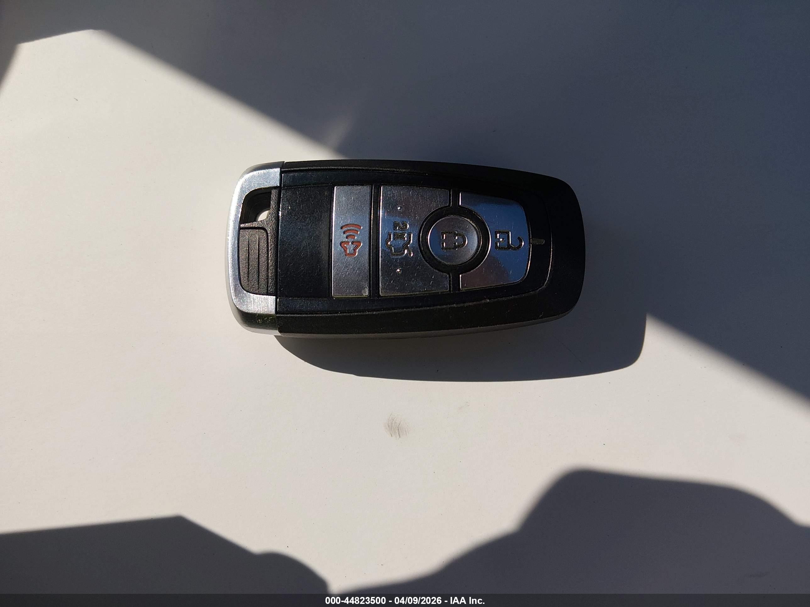 FORD FUSION image 11