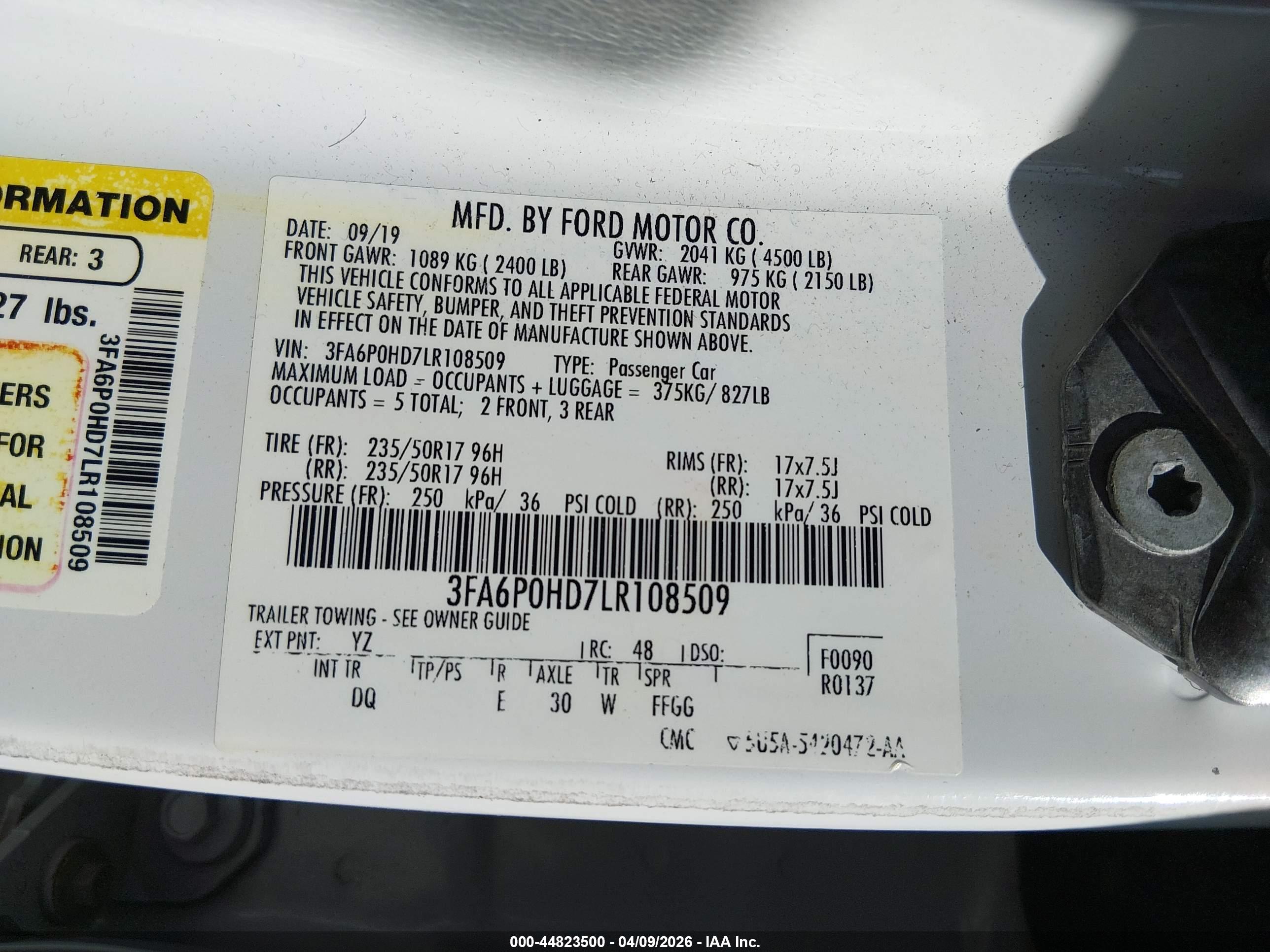 FORD FUSION image 9