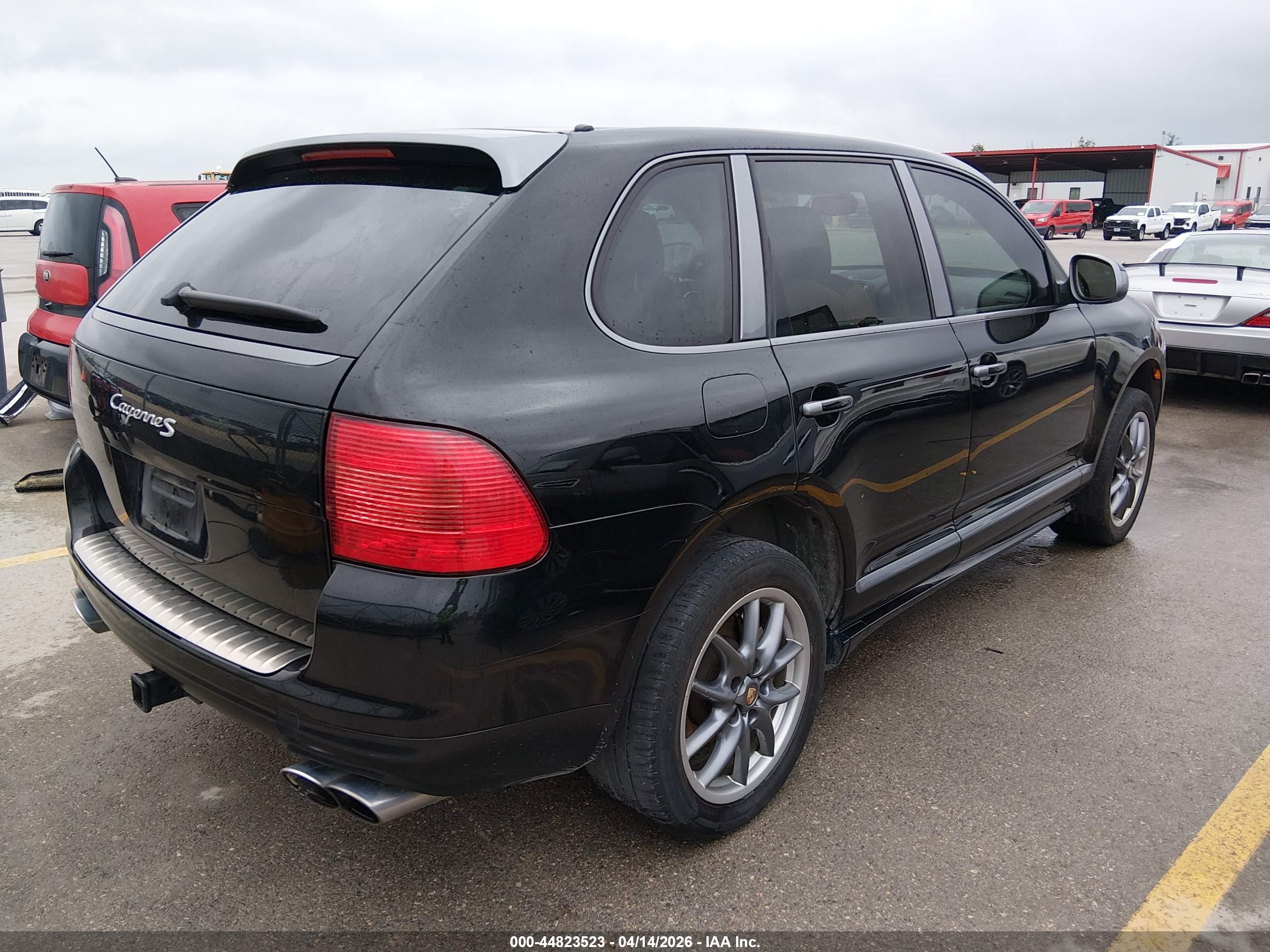PORSCHE CAYENNE image 4
