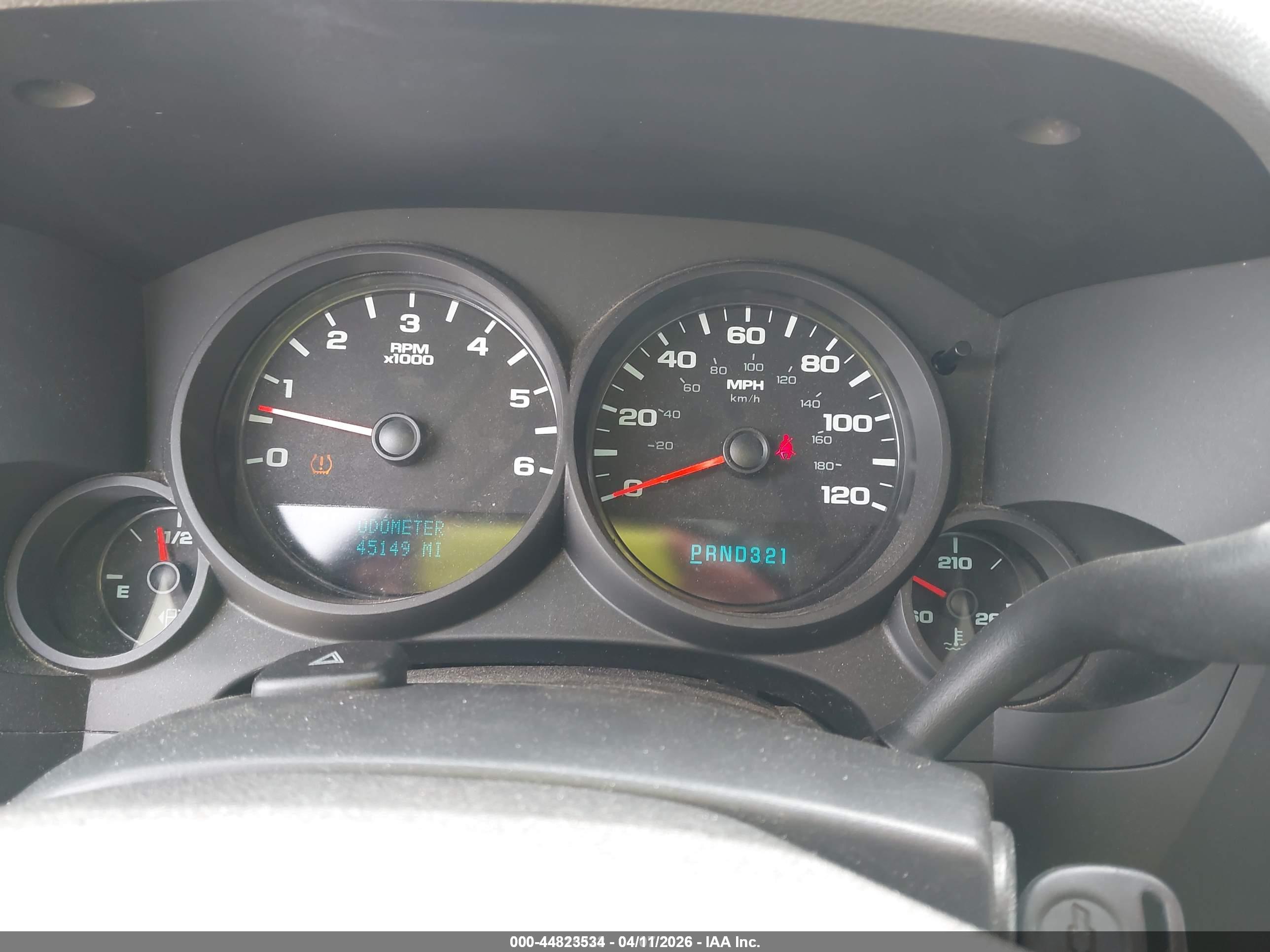 CHEVROLET SILVERADO image 7
