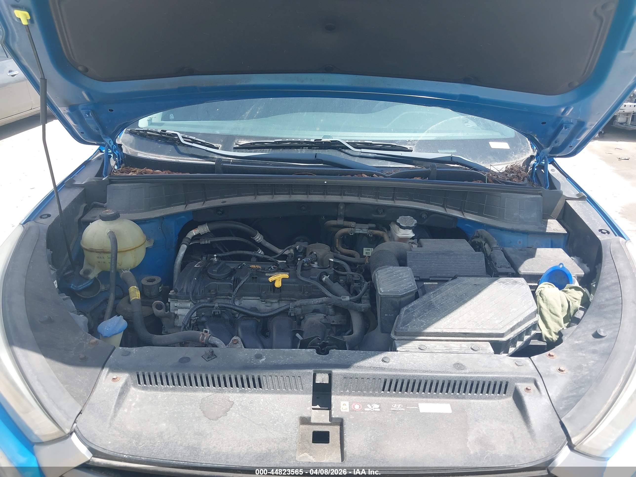 HYUNDAI TUCSON image 10