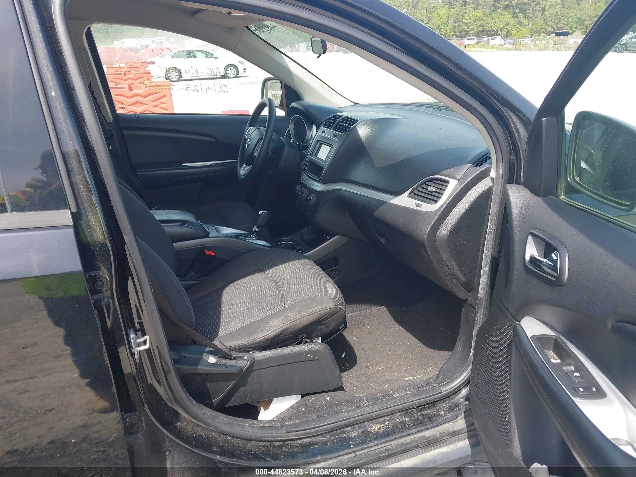 DODGE JOURNEY image 5