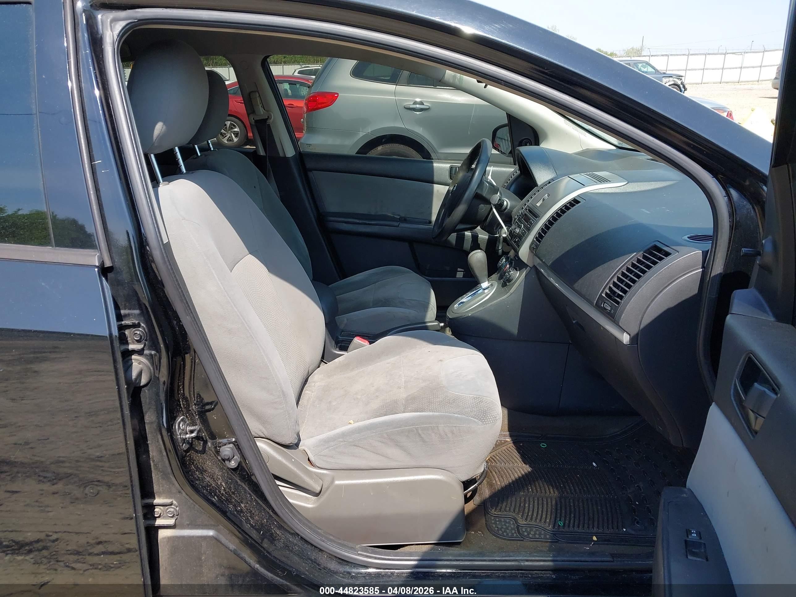 NISSAN SENTRA image 5