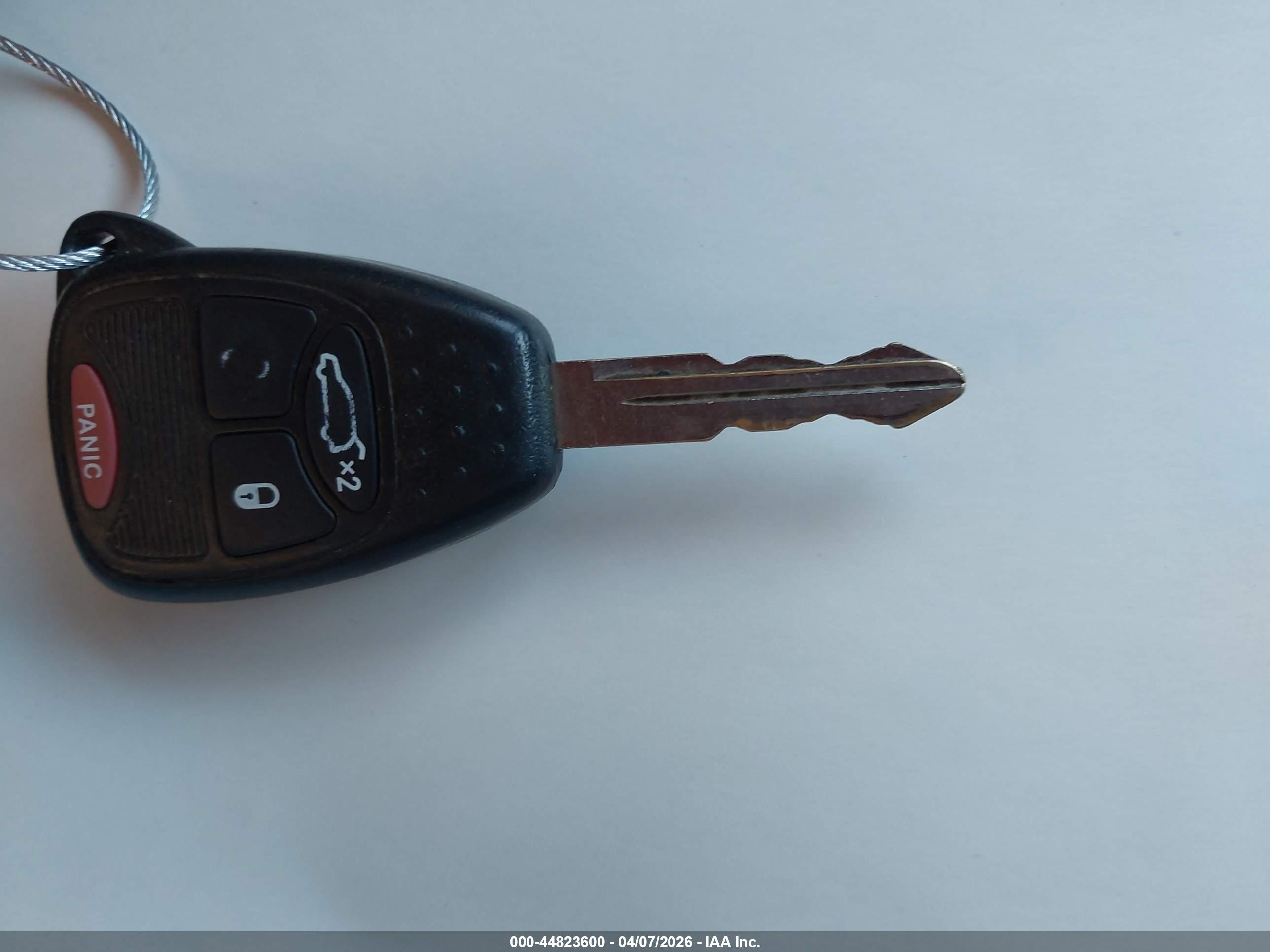 DODGE AVENGER image 11