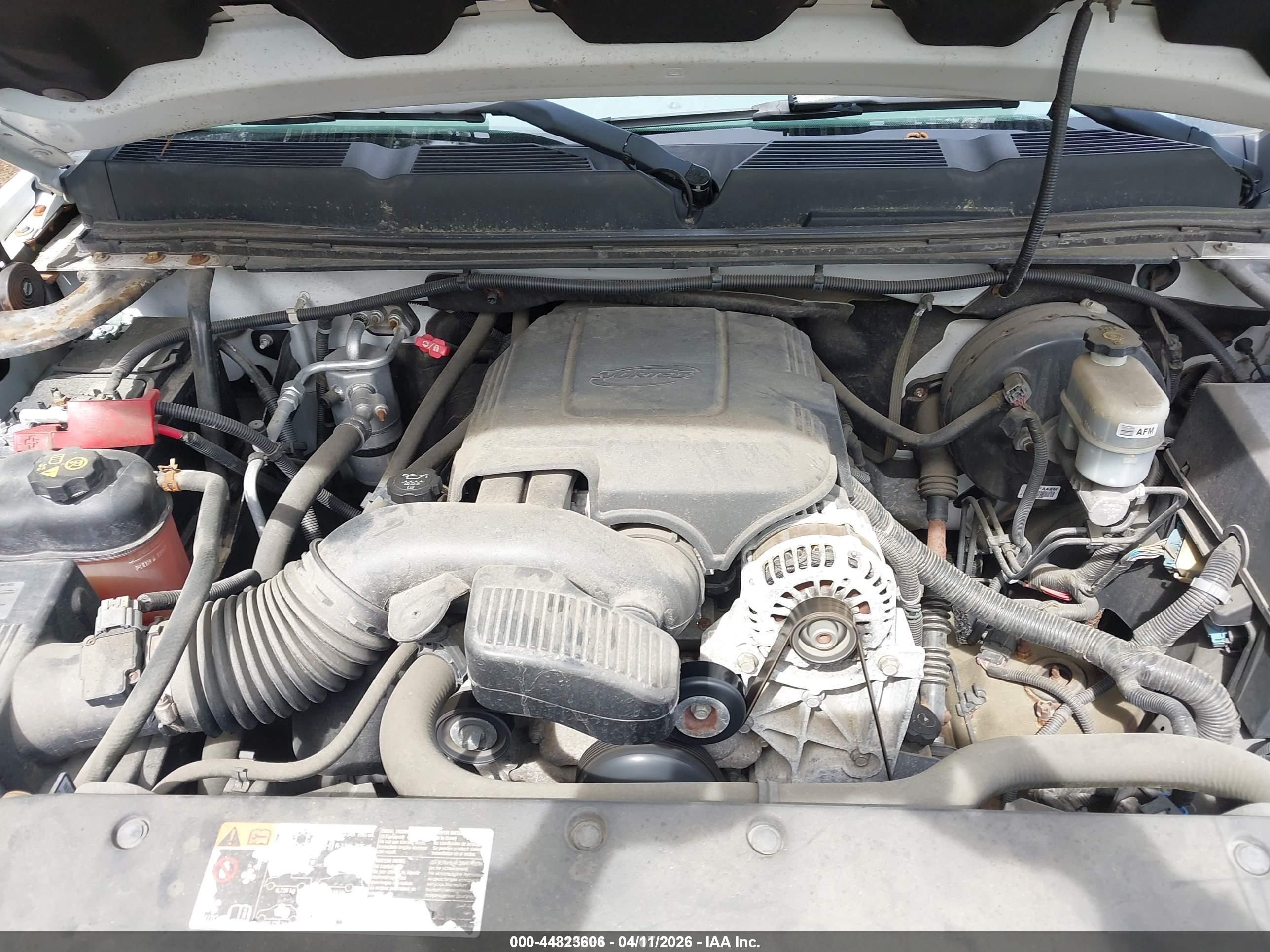 CHEVROLET SILVERADO image 10