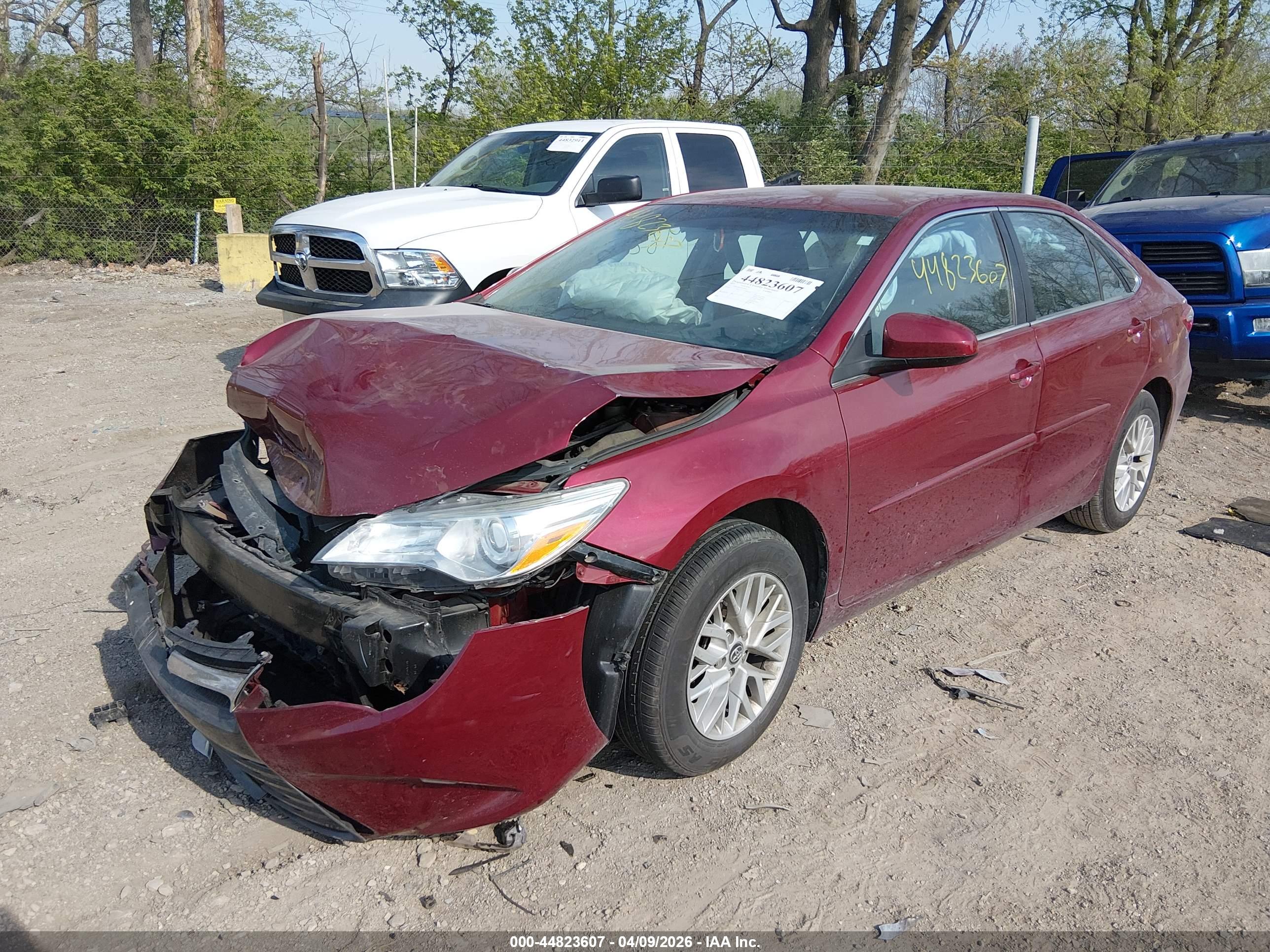 TOYOTA CAMRY image 2