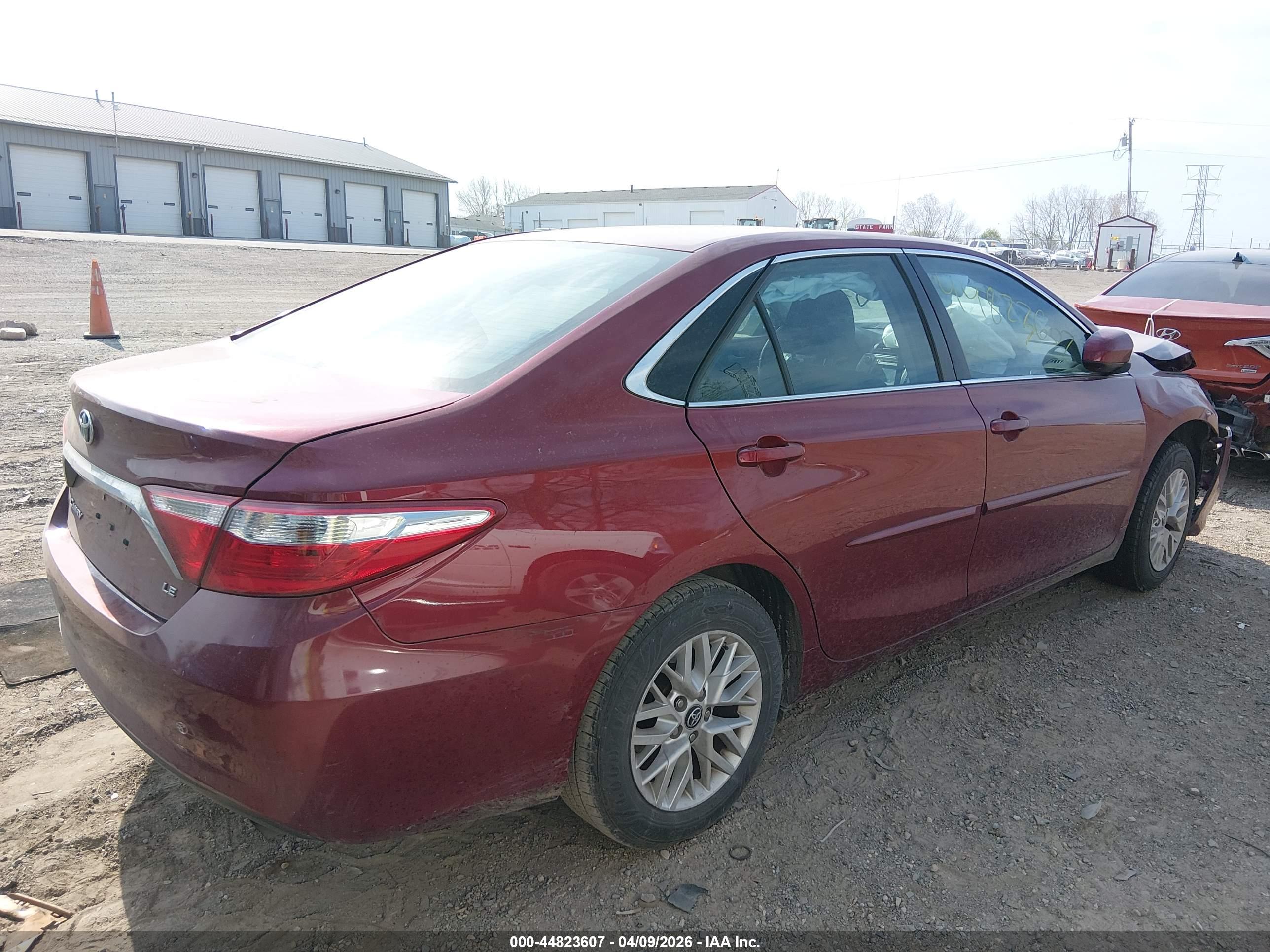 TOYOTA CAMRY image 4