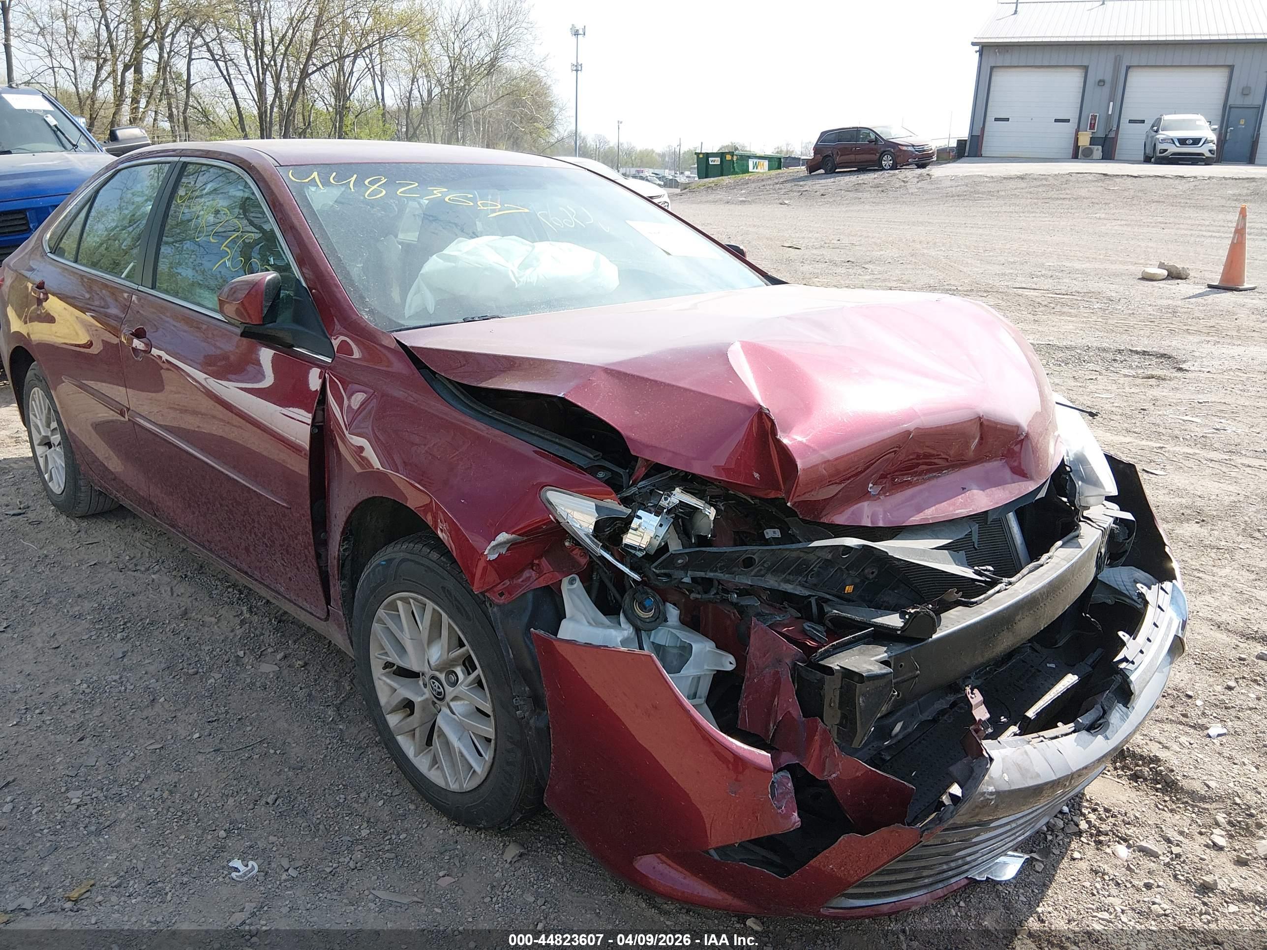 TOYOTA CAMRY image 6
