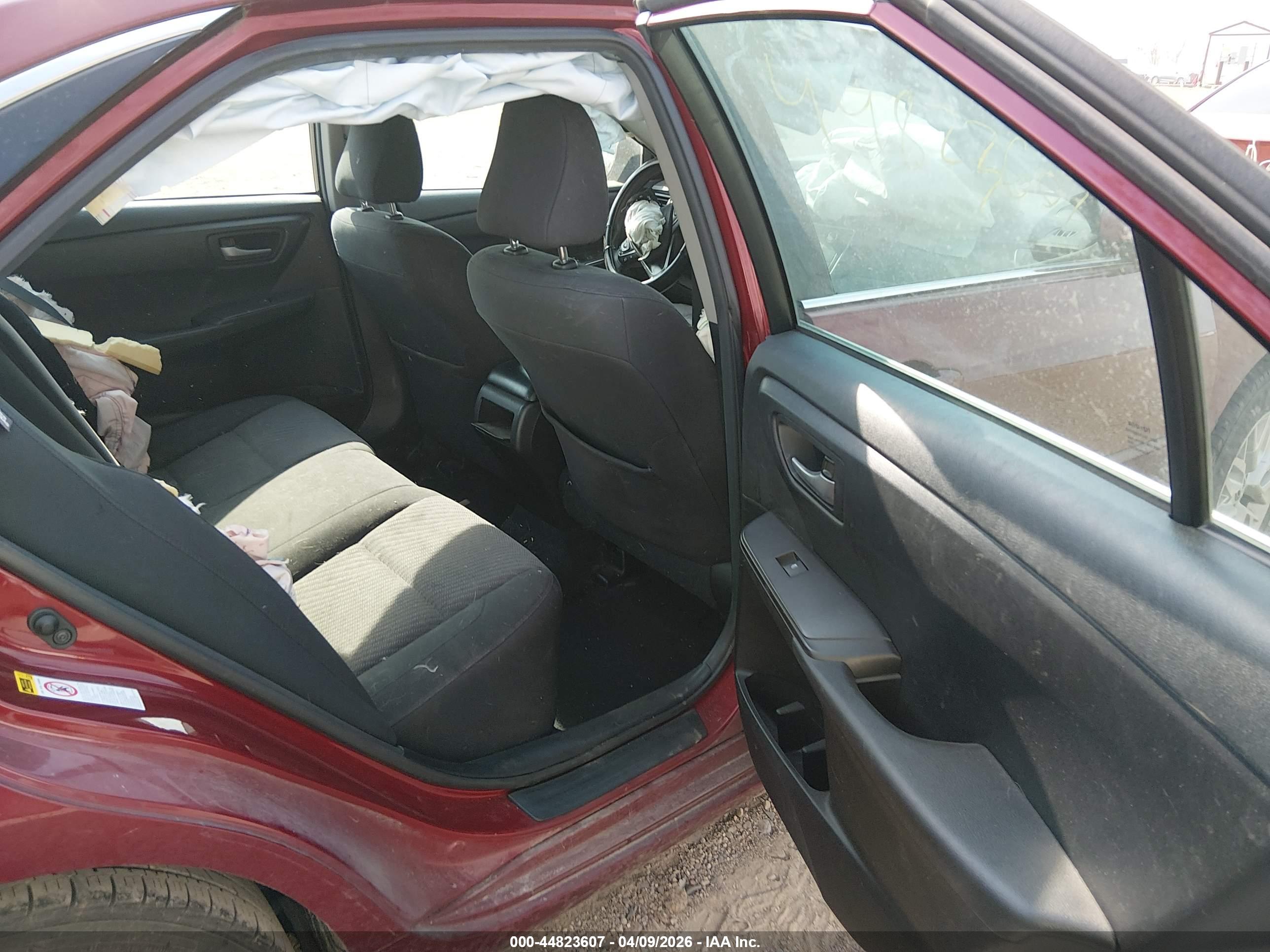 TOYOTA CAMRY image 8