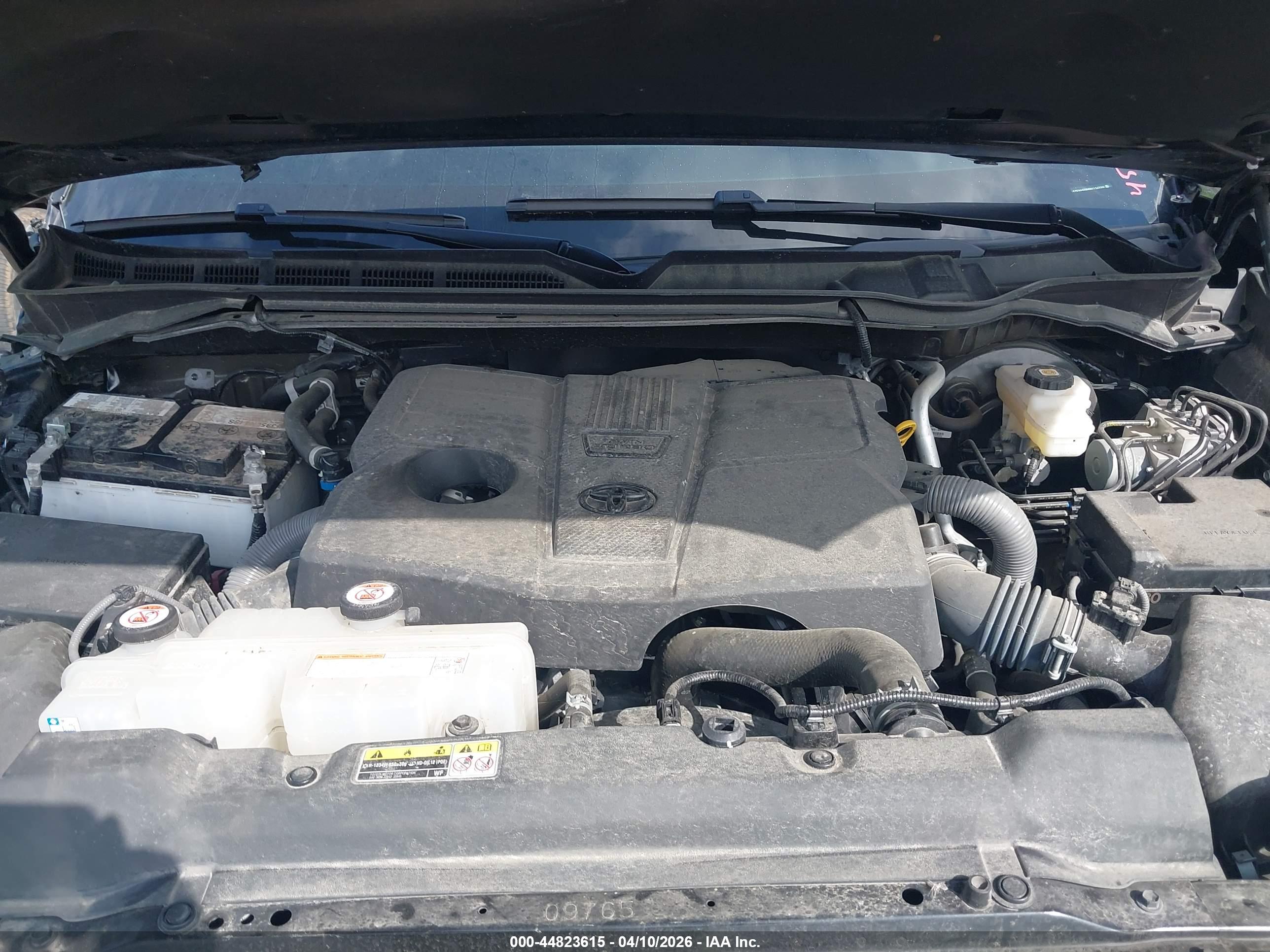 TOYOTA TUNDRA image 10