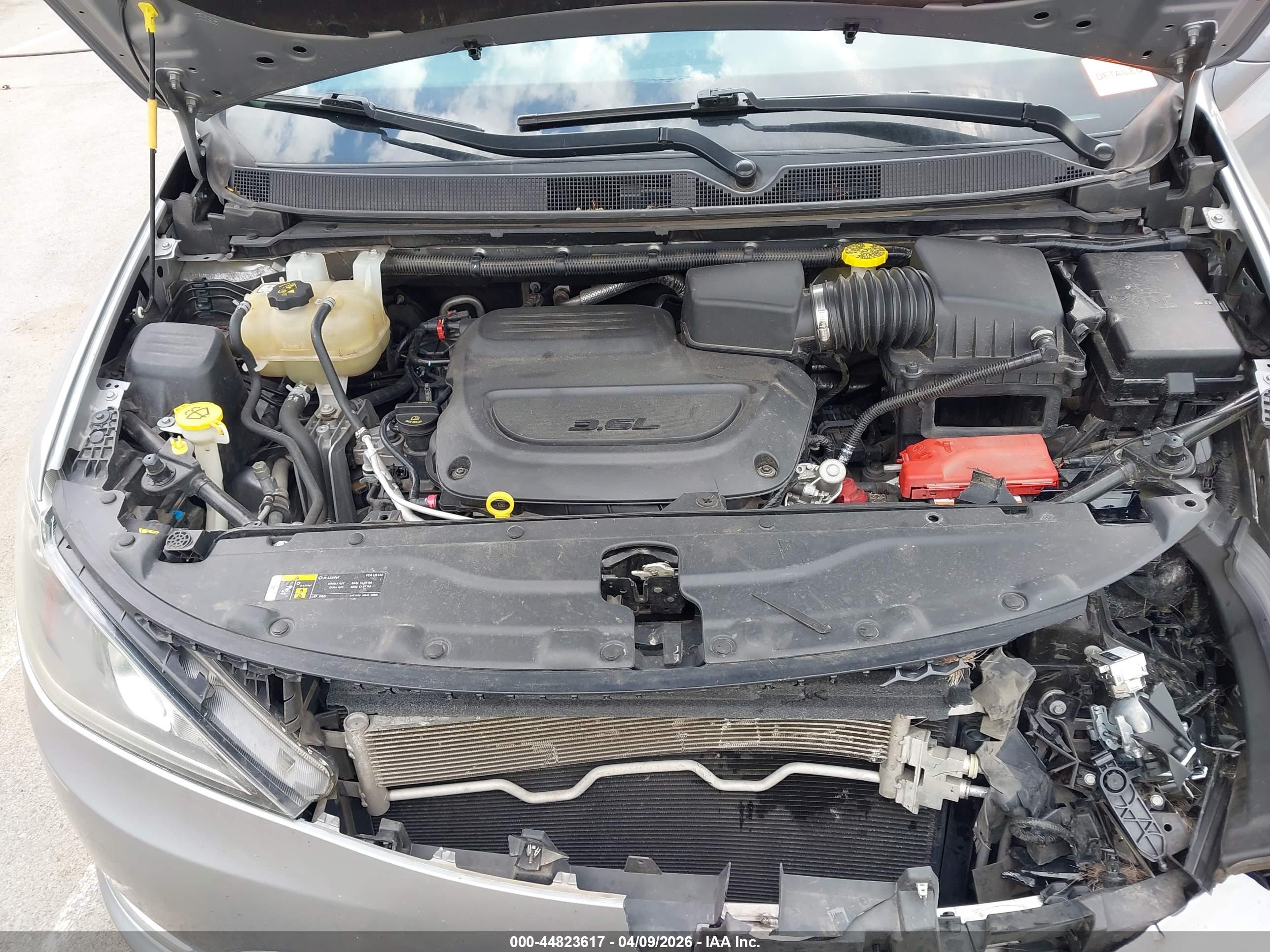 CHRYSLER PACIFICA image 10