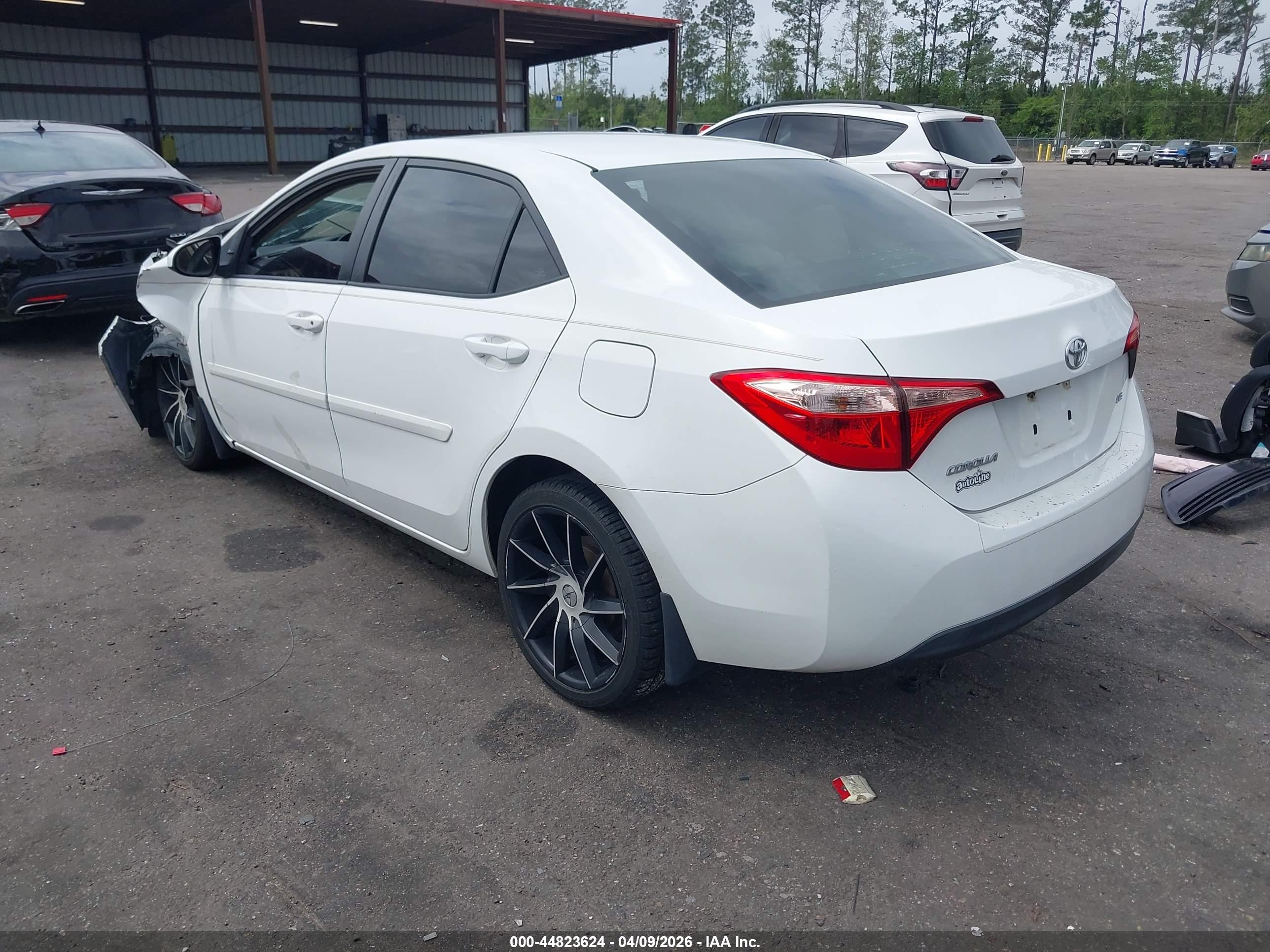 TOYOTA COROLLA image 3