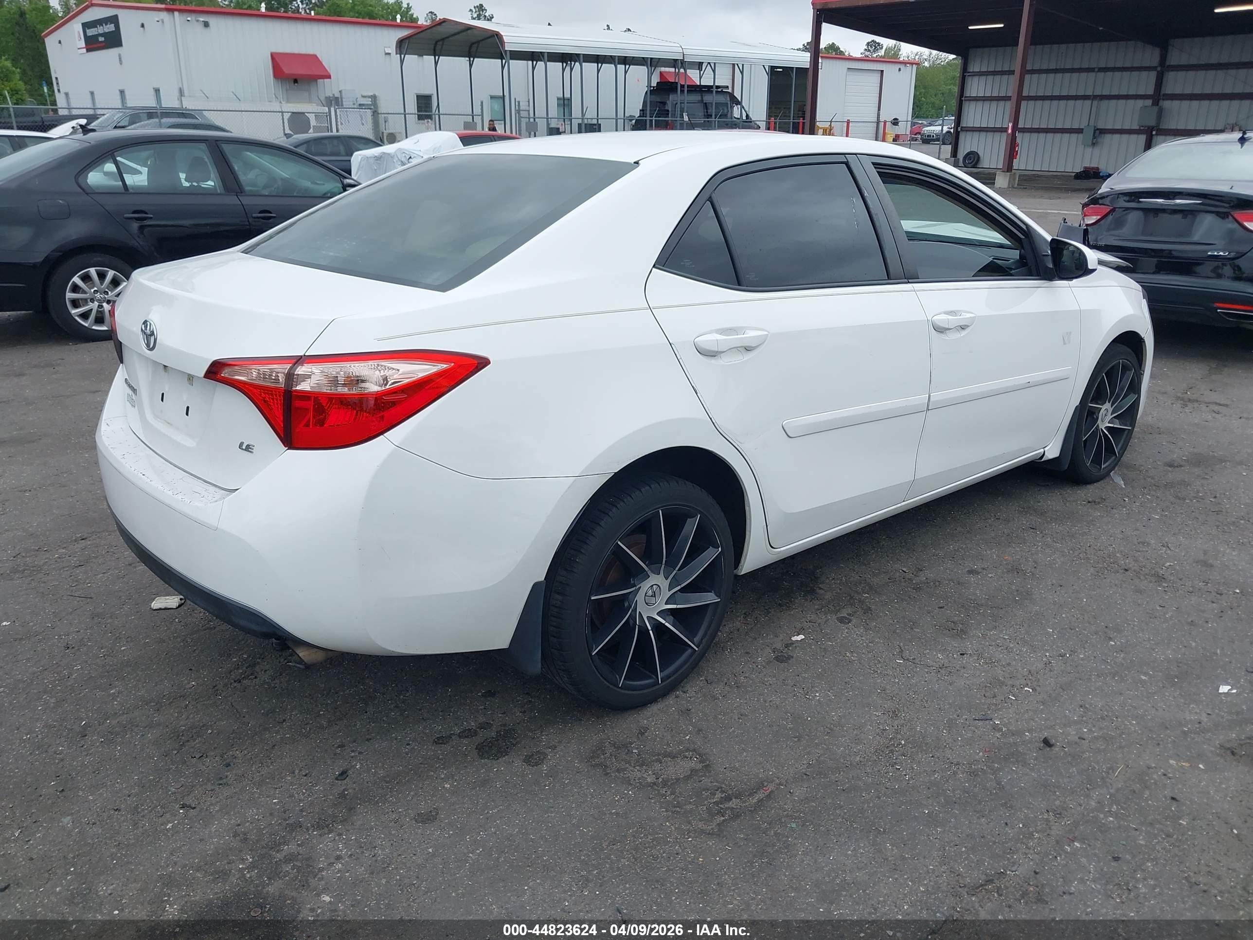 TOYOTA COROLLA image 4