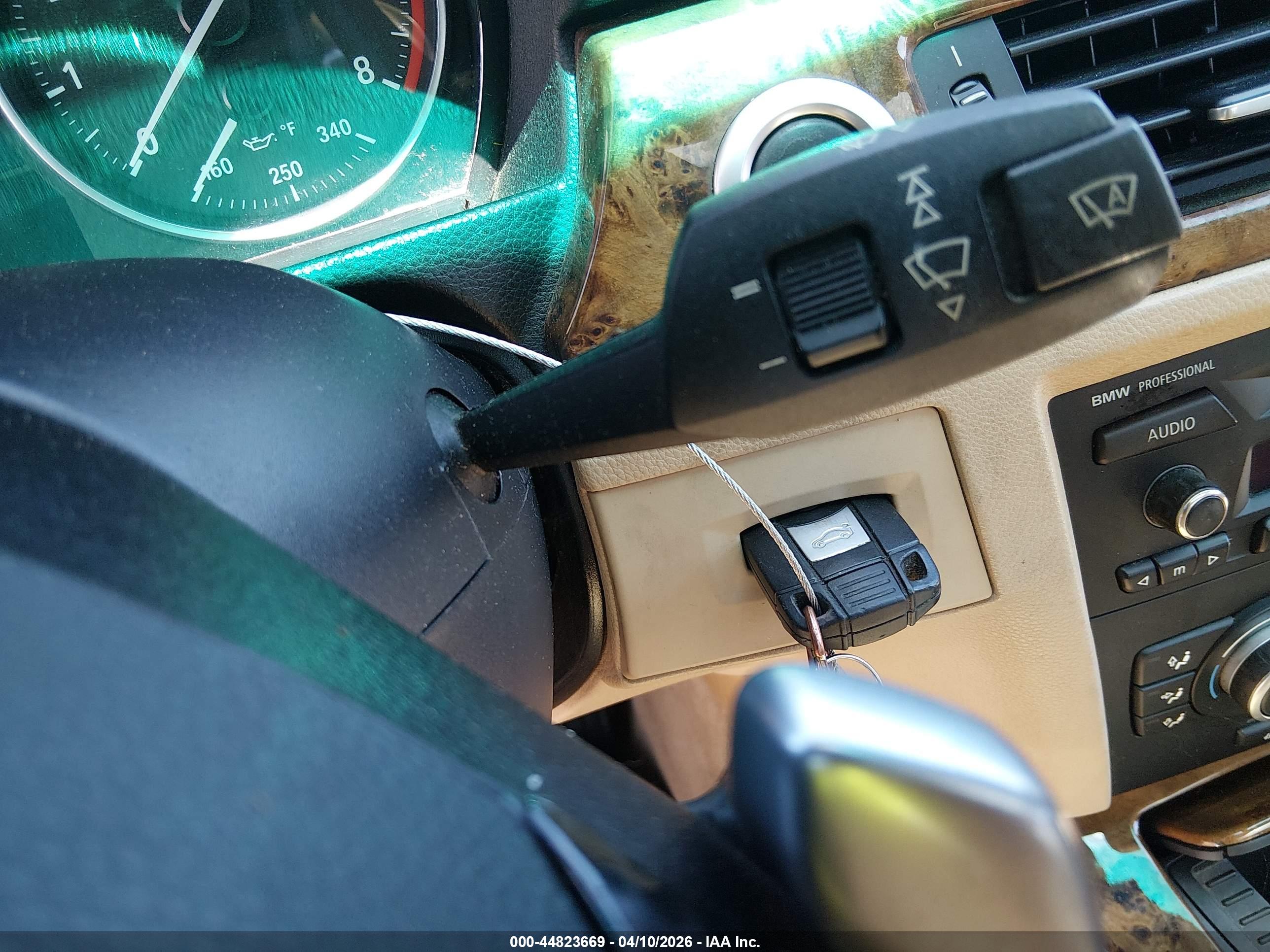 BMW 335XI image 11