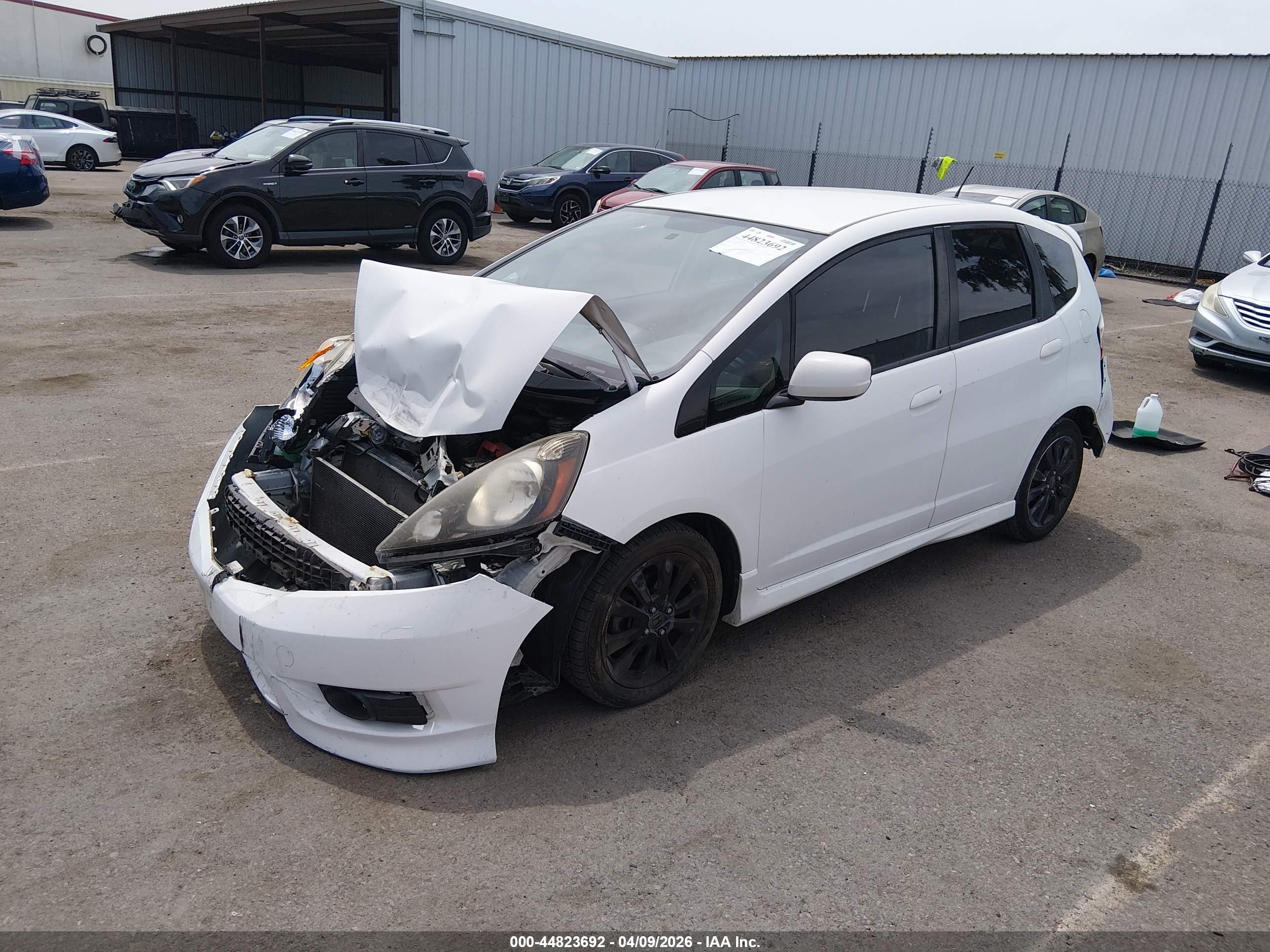 HONDA FIT image 2