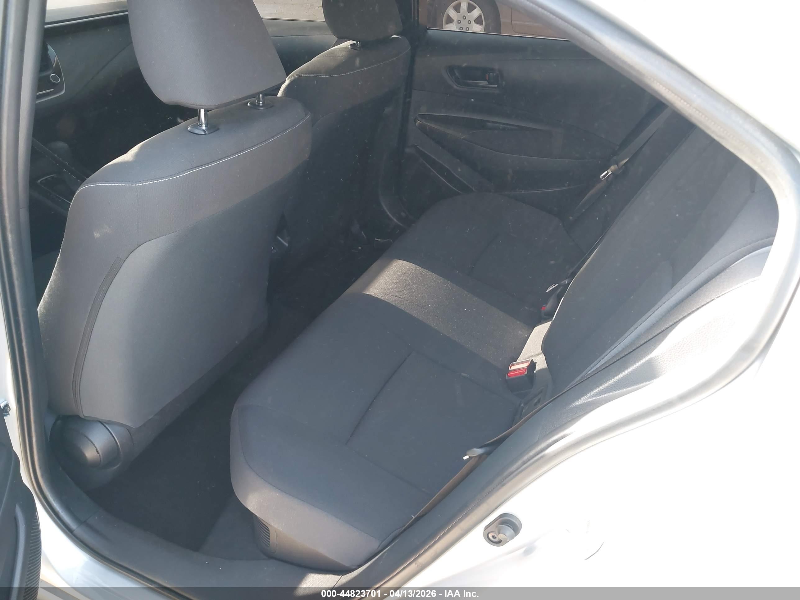TOYOTA COROLLA image 8