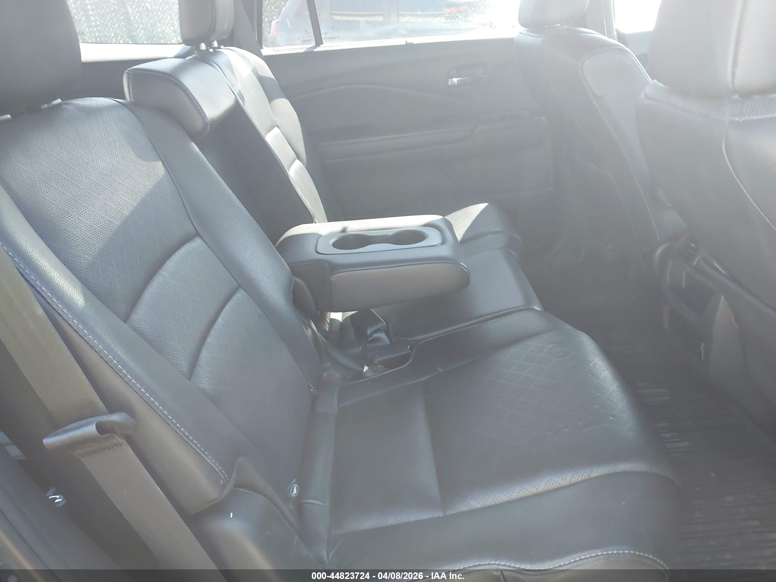 HONDA PASSPORT image 8