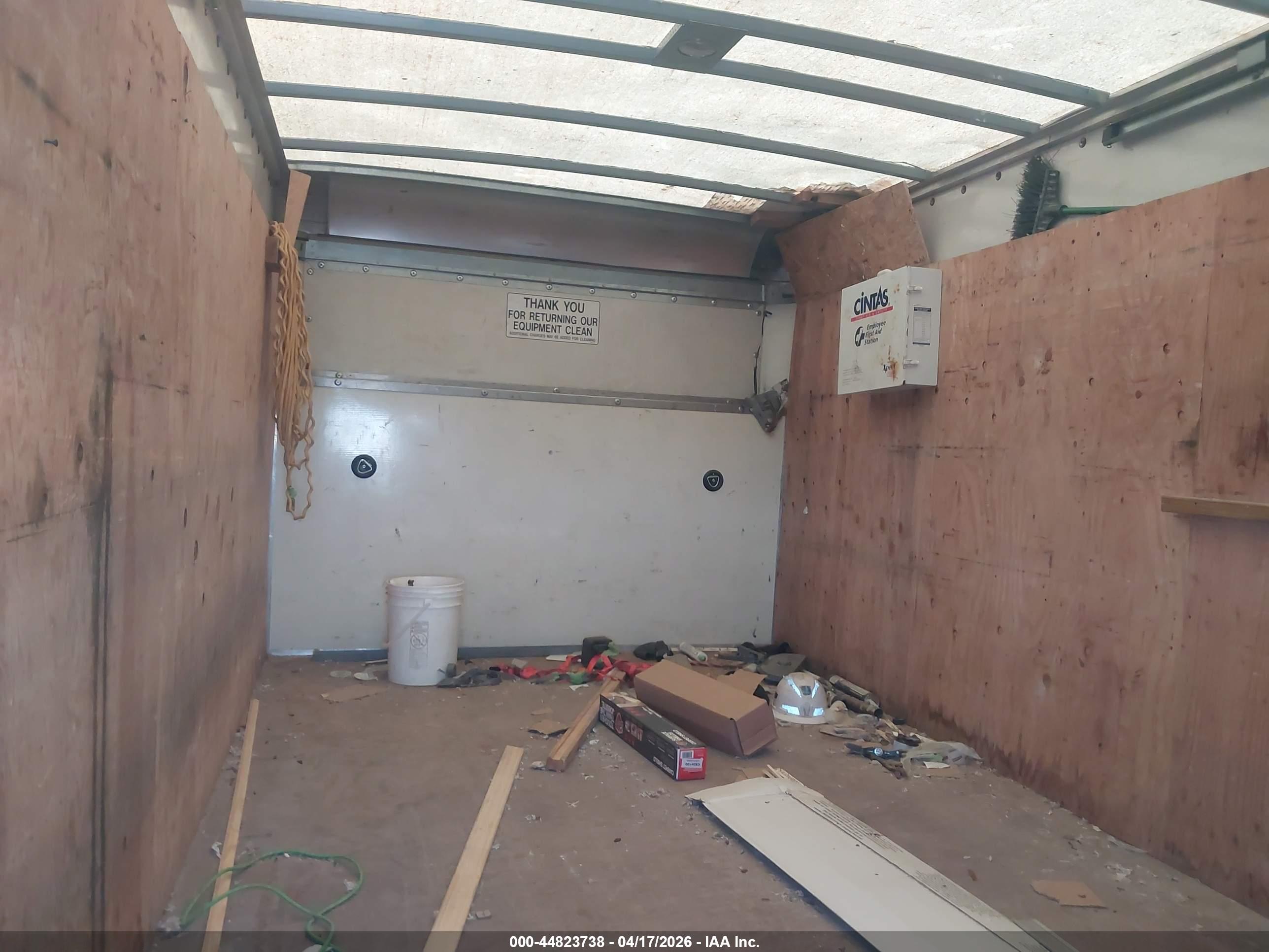 FORD E-350 image 7