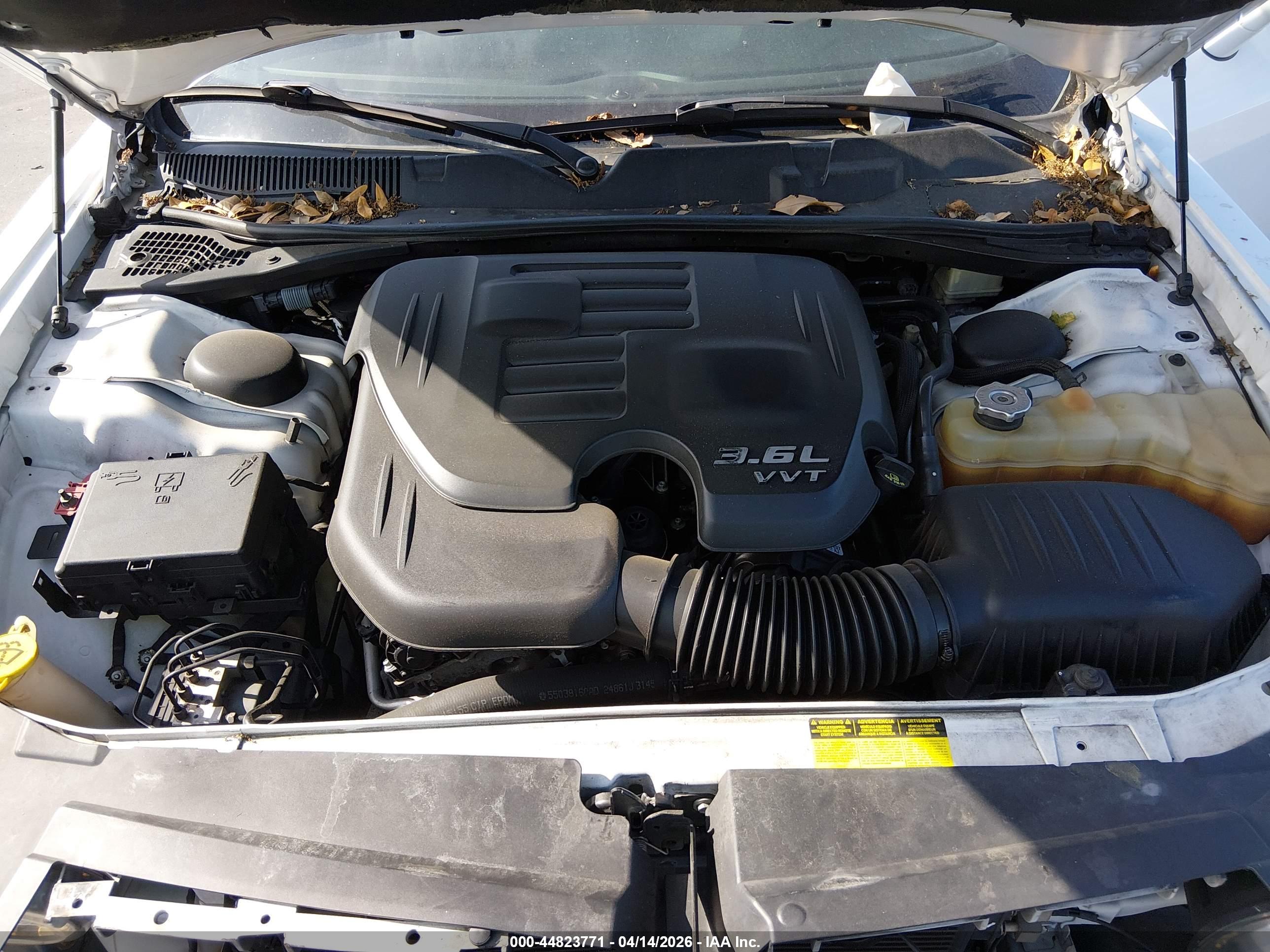 DODGE CHALLENGER image 10