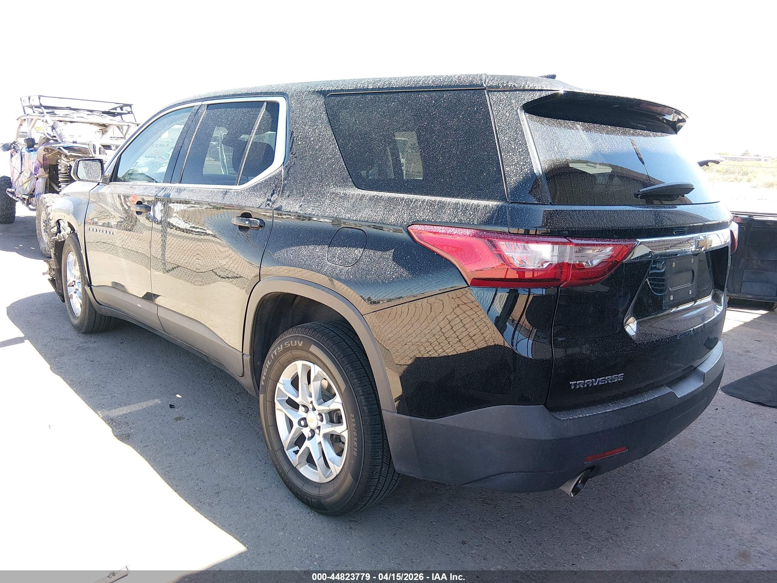 CHEVROLET TRAVERSE image 3