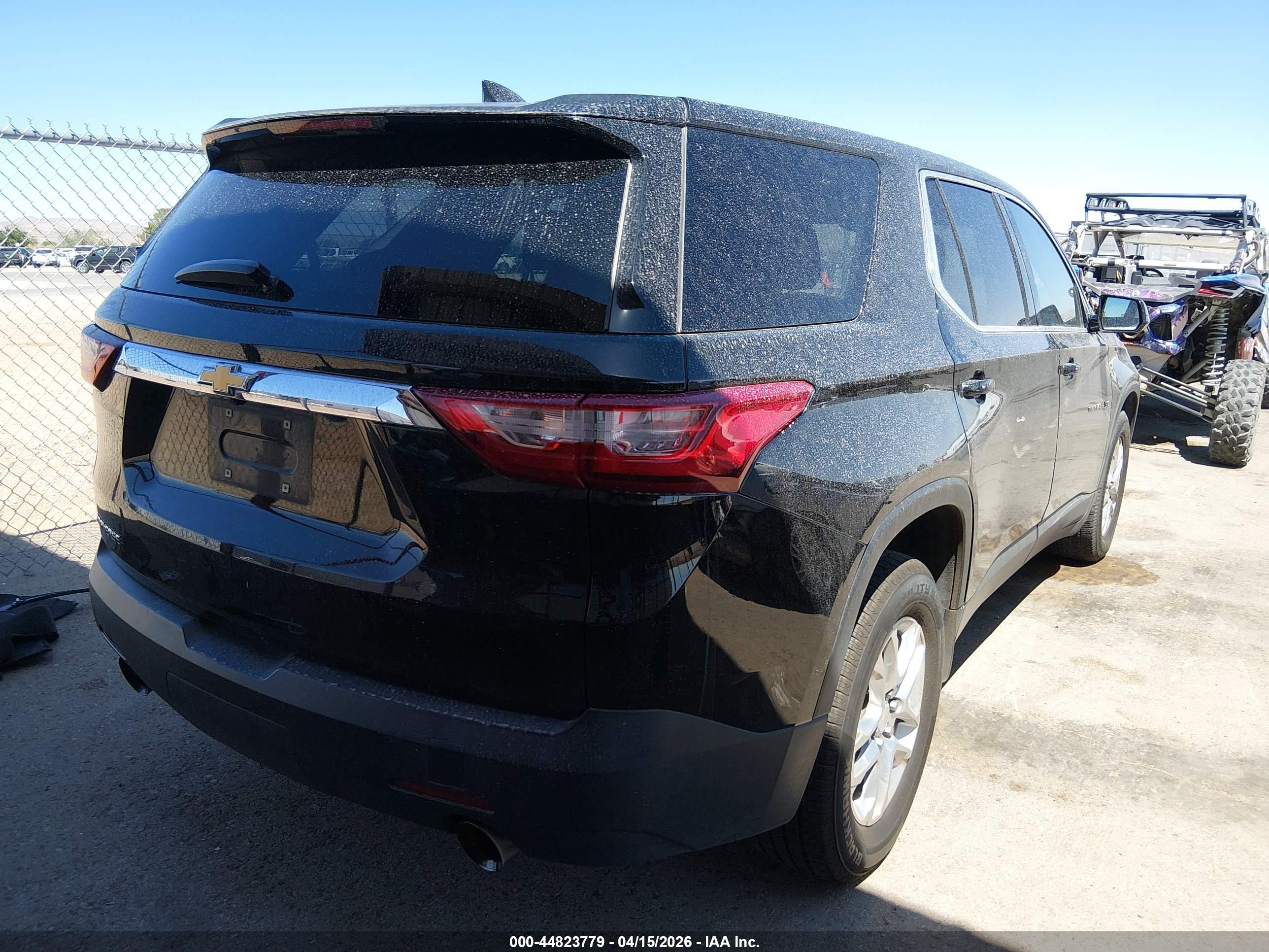CHEVROLET TRAVERSE image 4