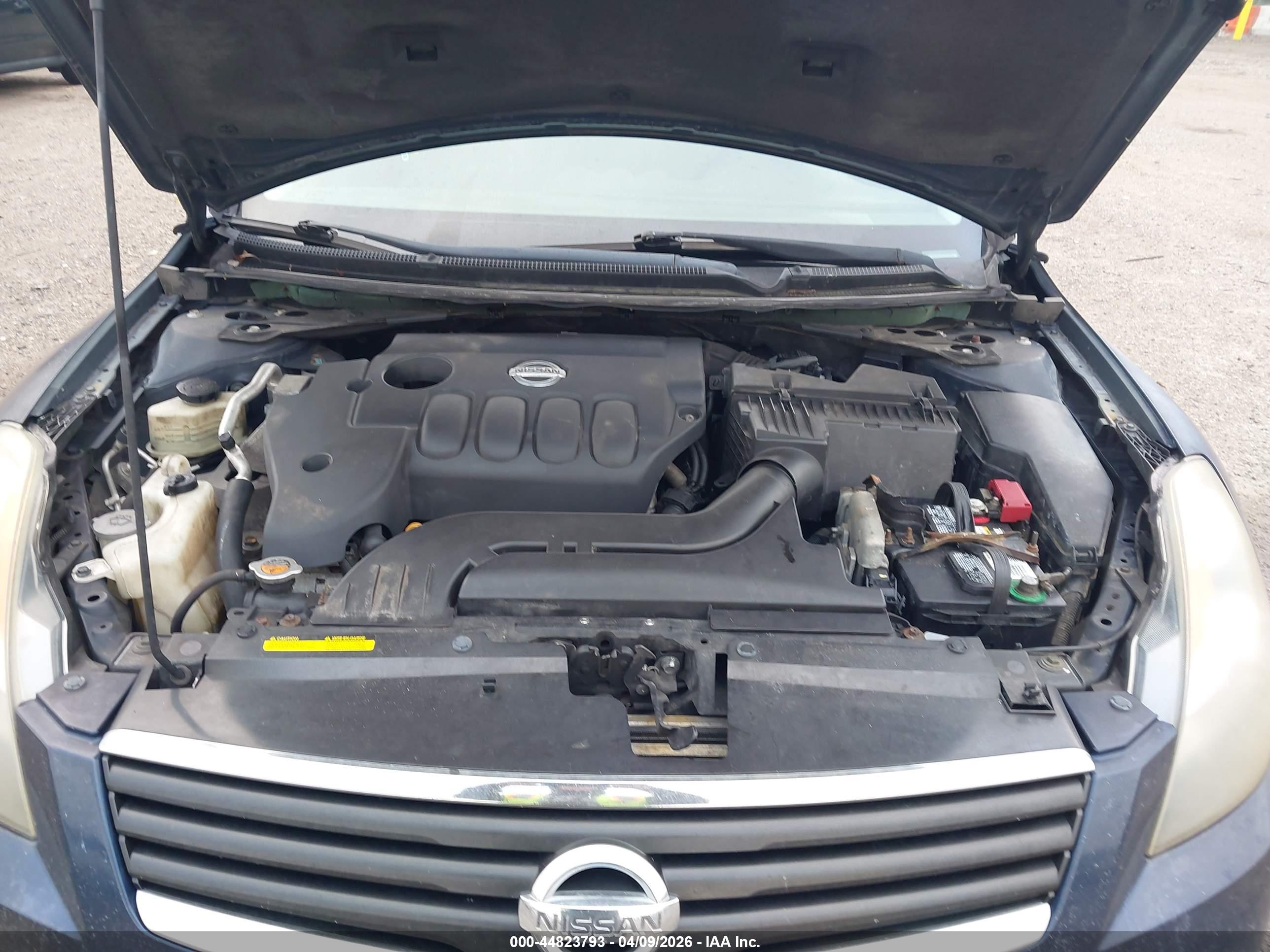 NISSAN ALTIMA image 10